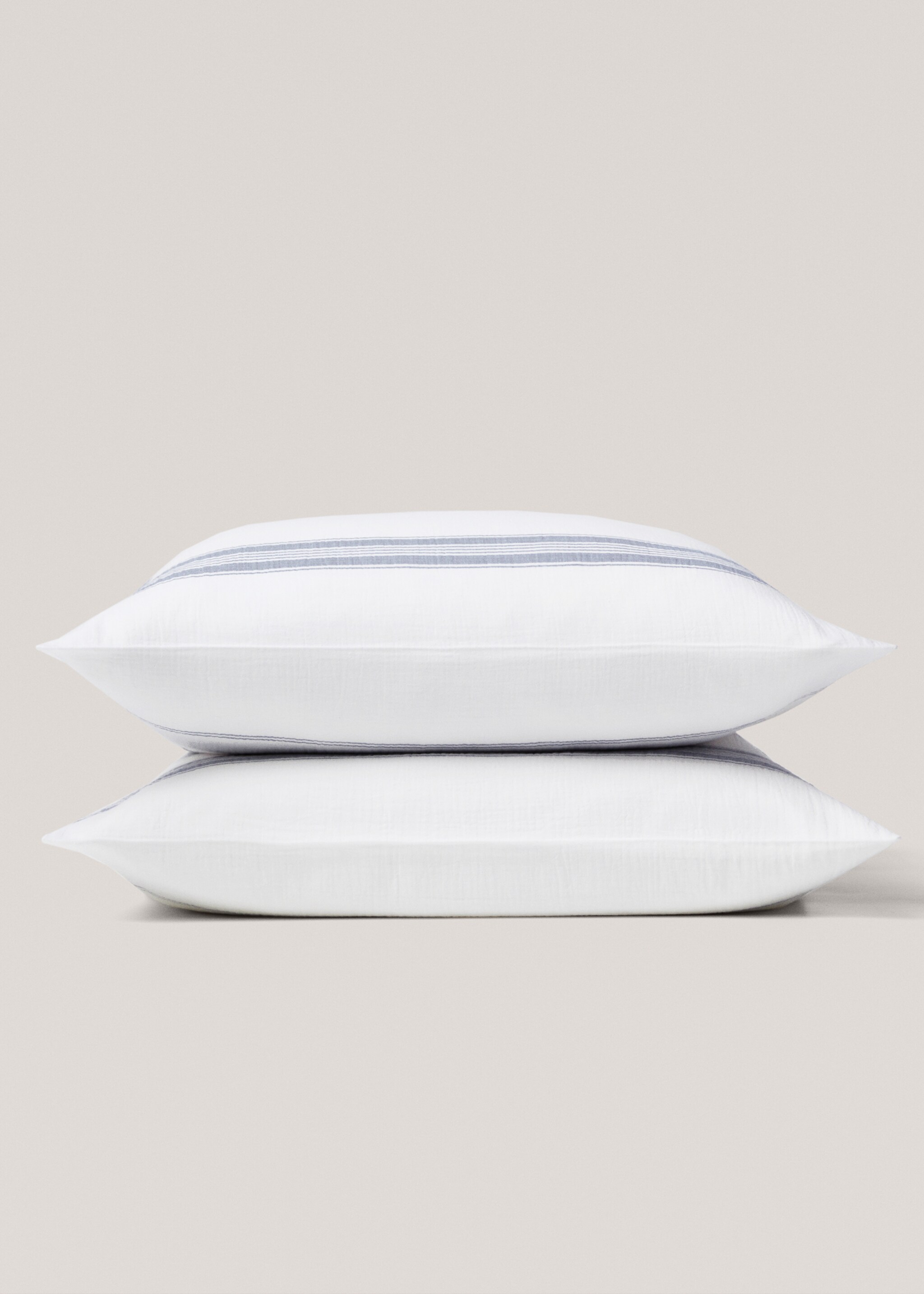 Striped textured cotton pillowcase 60x60cm - Details of the article 3, White. Ref: 67066035-00.