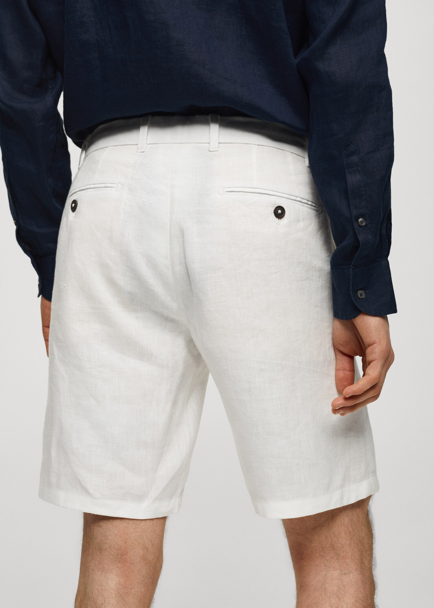 Slim-Fit-Bermudashorts aus 100 % Leinen - Detail des Artikels 4