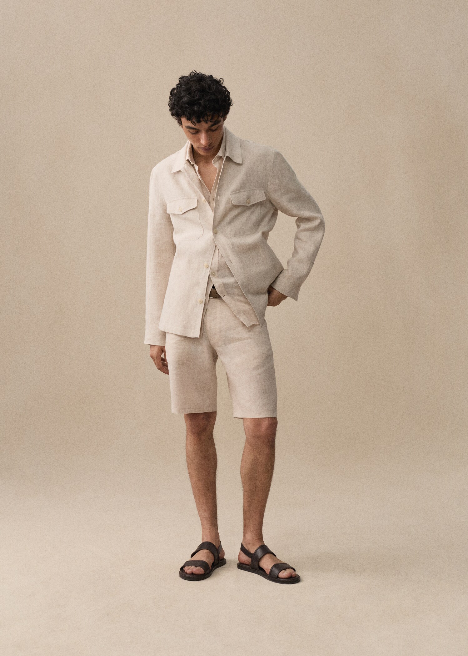 Slim-Fit-Bermudashorts aus 100 % Leinen - Detail des Artikels 6