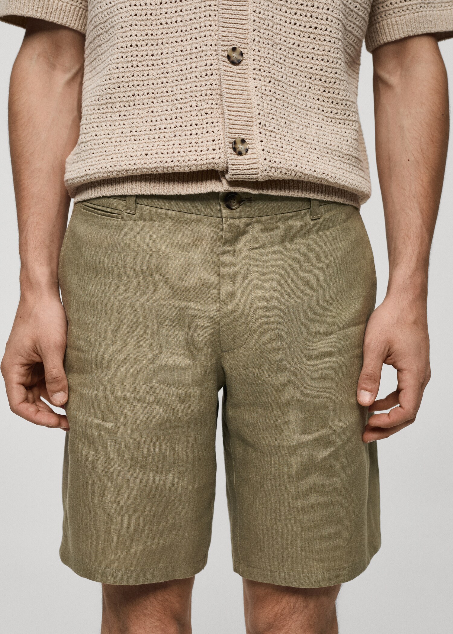 Slim-Fit-Bermudashorts aus 100 % Leinen - Detail des Artikels 1