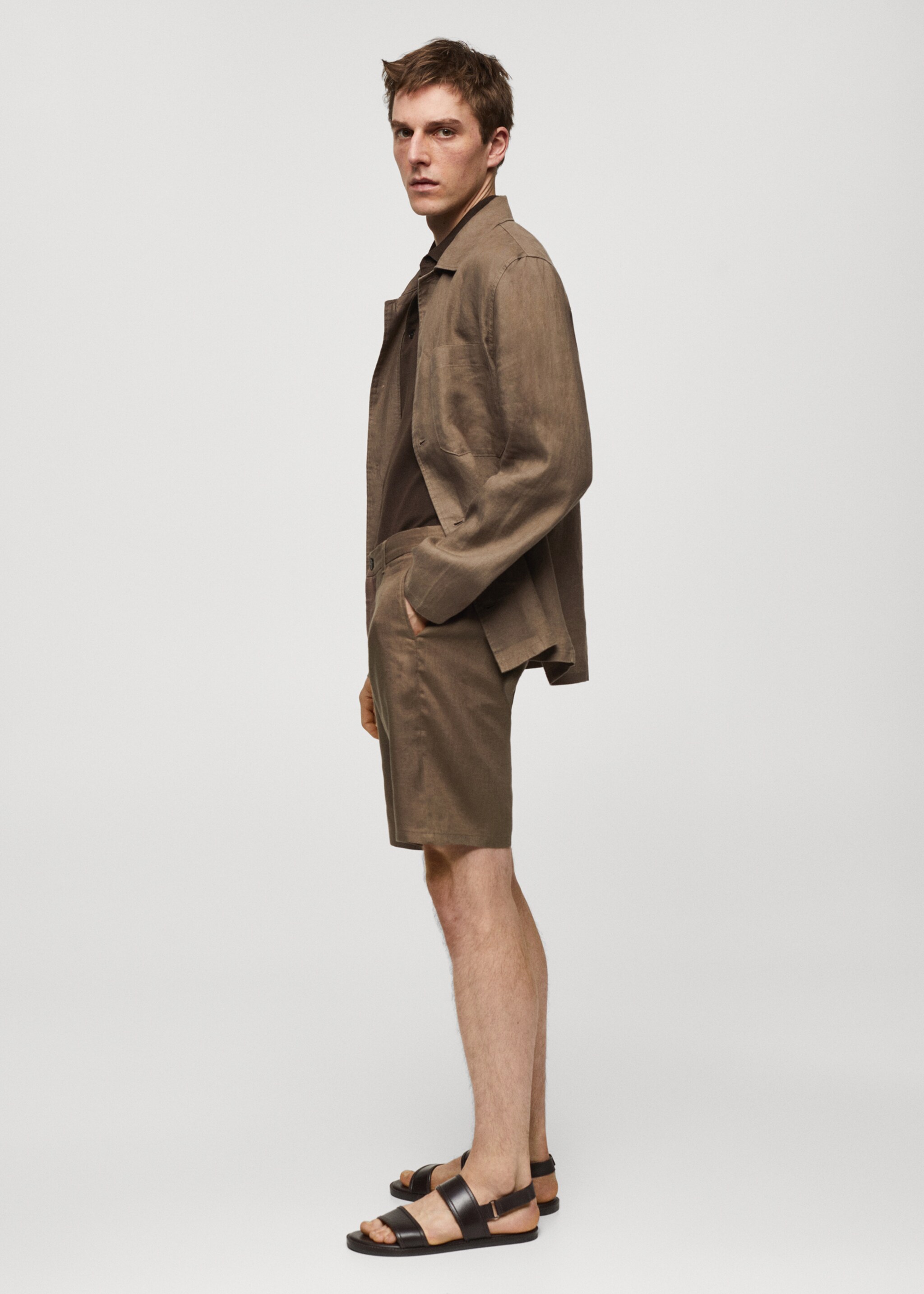 Slim-fit 100% linen bermuda shorts - Details of the article 2