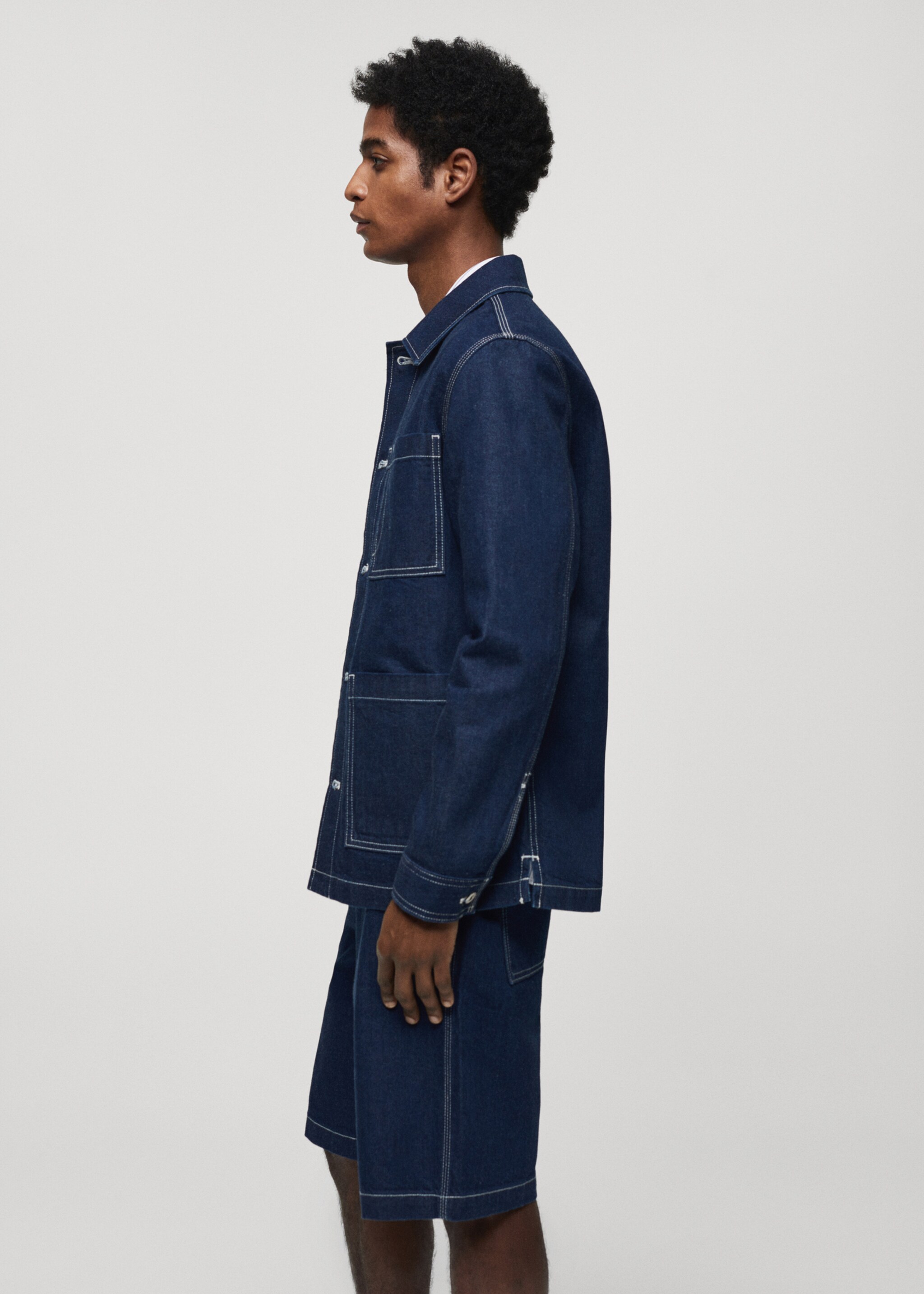 Denim overshirt with stitching pockets - Details of the article 2