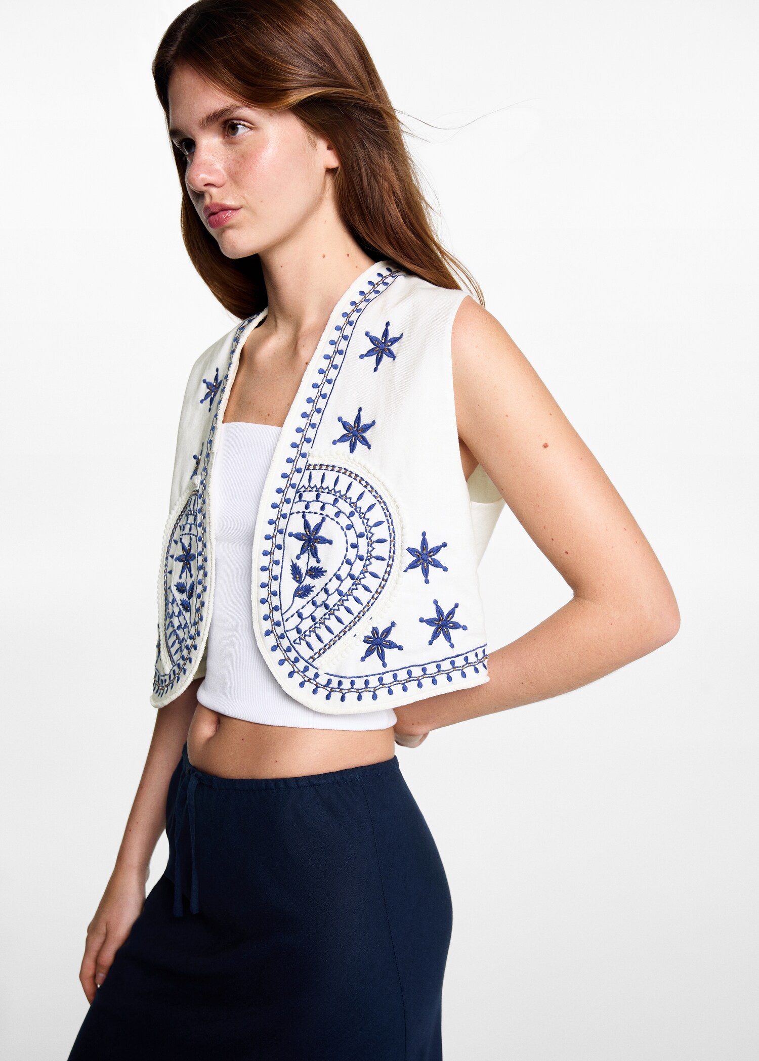 Beaded embroidered gilet - Medium plane