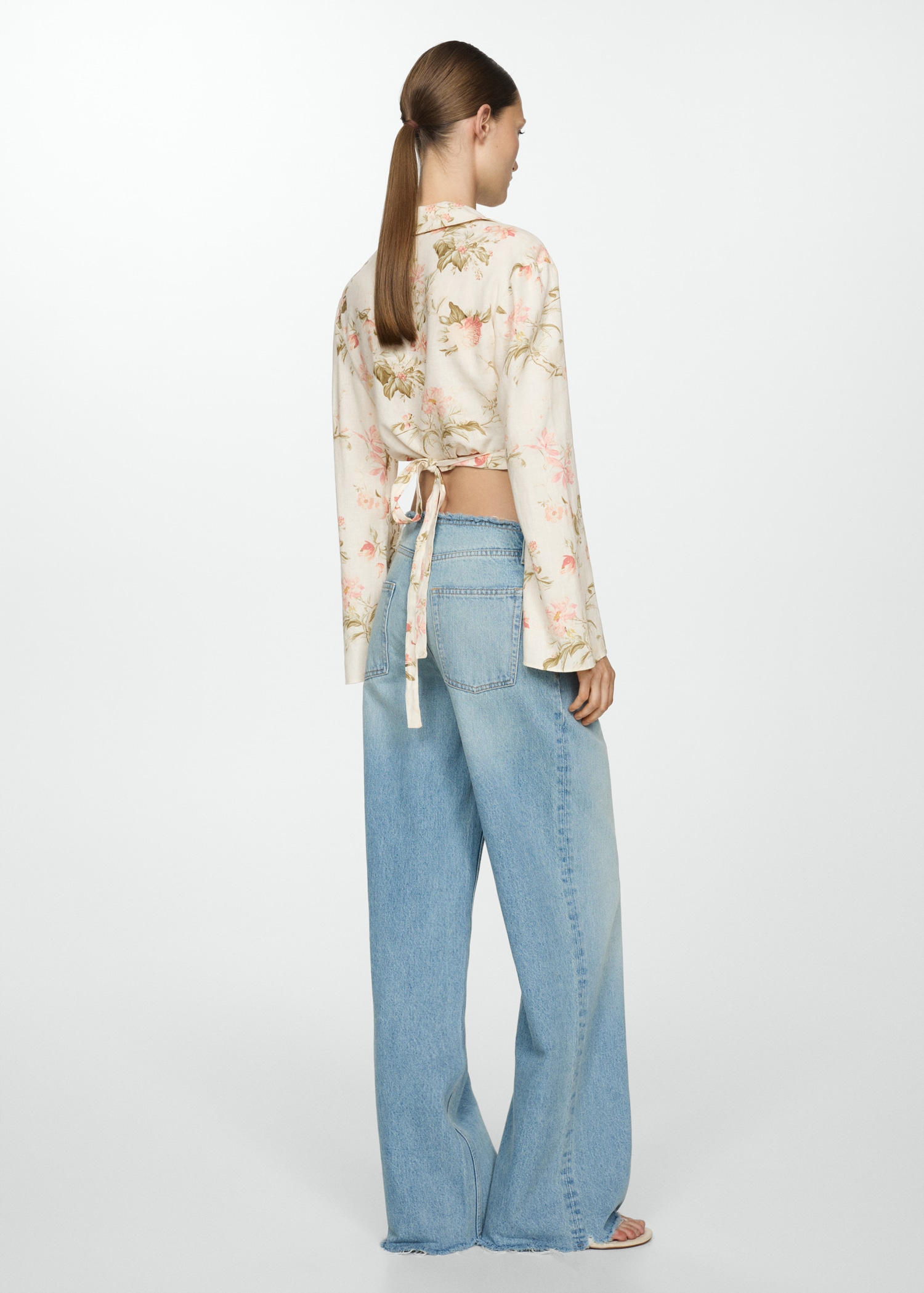 Blouse en lin à fleurs - Verso de l’article