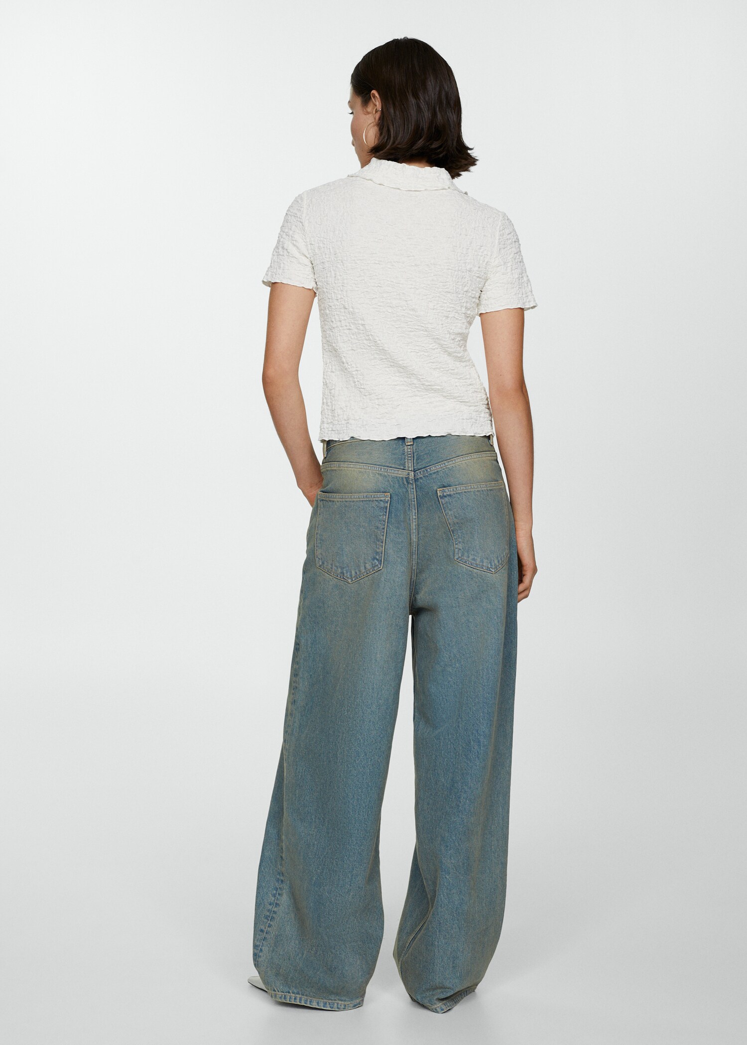 Textured cotton T-shirt - Reverse of the article