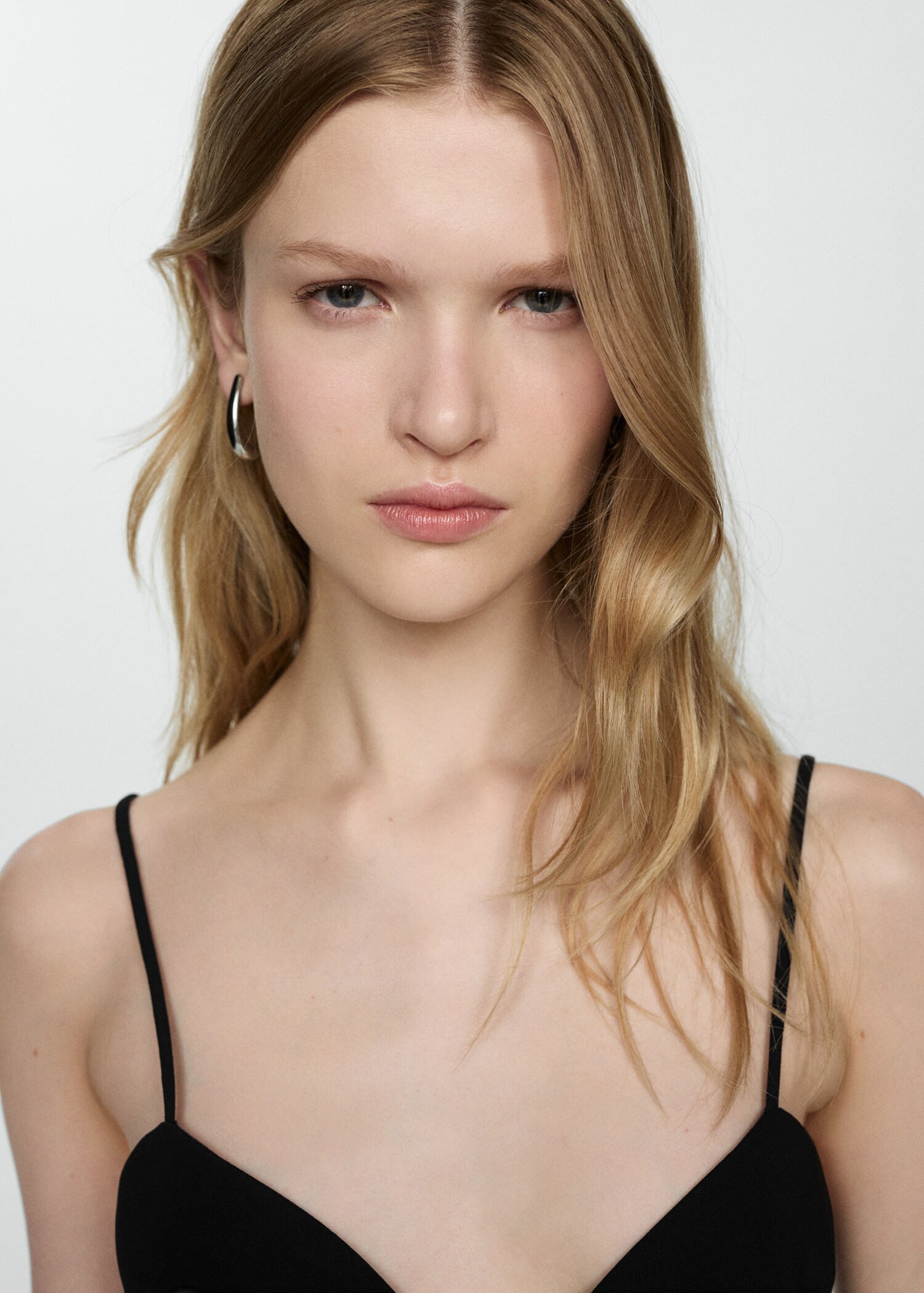 Jumpsuit with straps and side slits - Details of the article 1