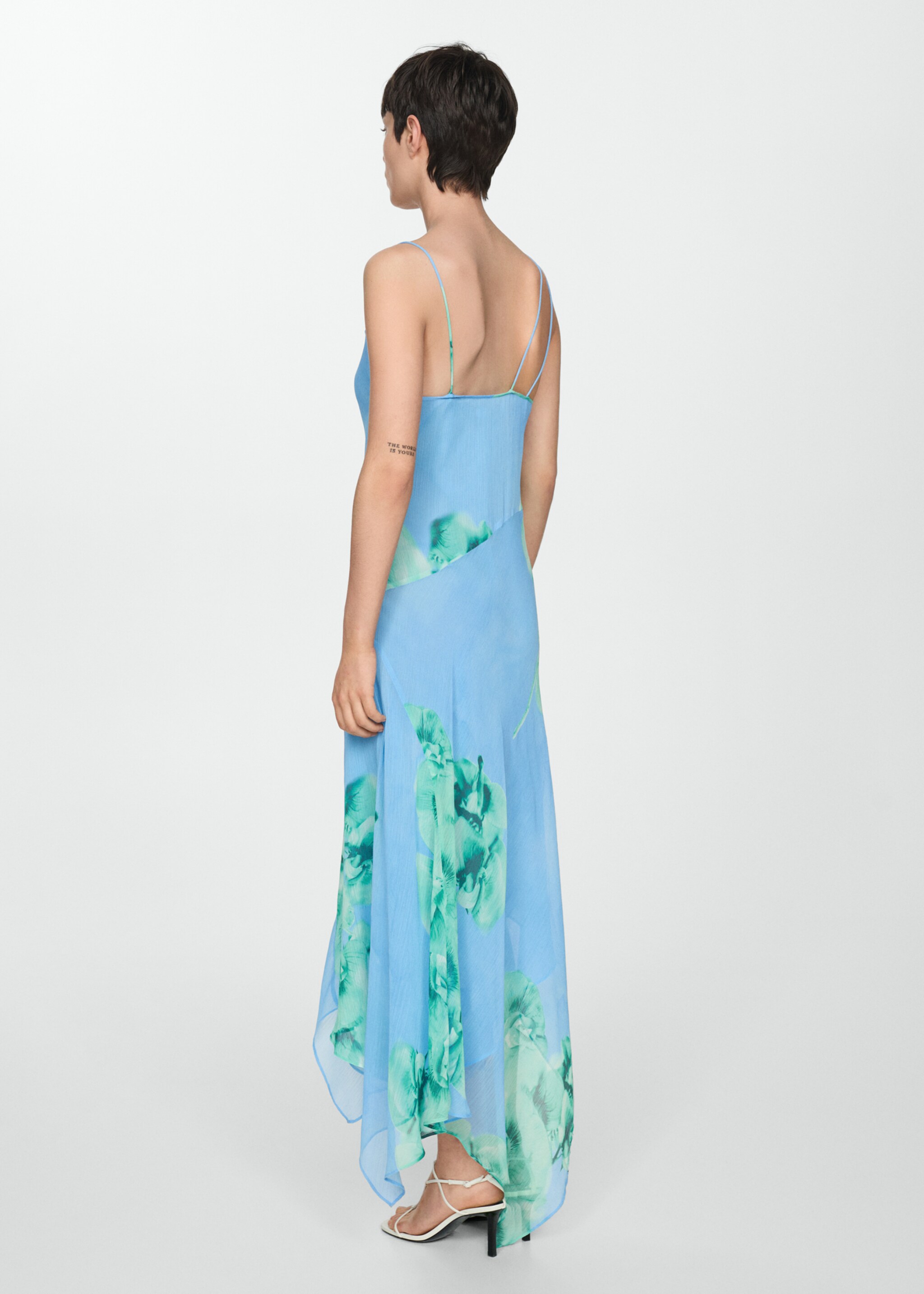 Asymmetrisches Kleid mit Blumenmuster - Rückseite des Artikels