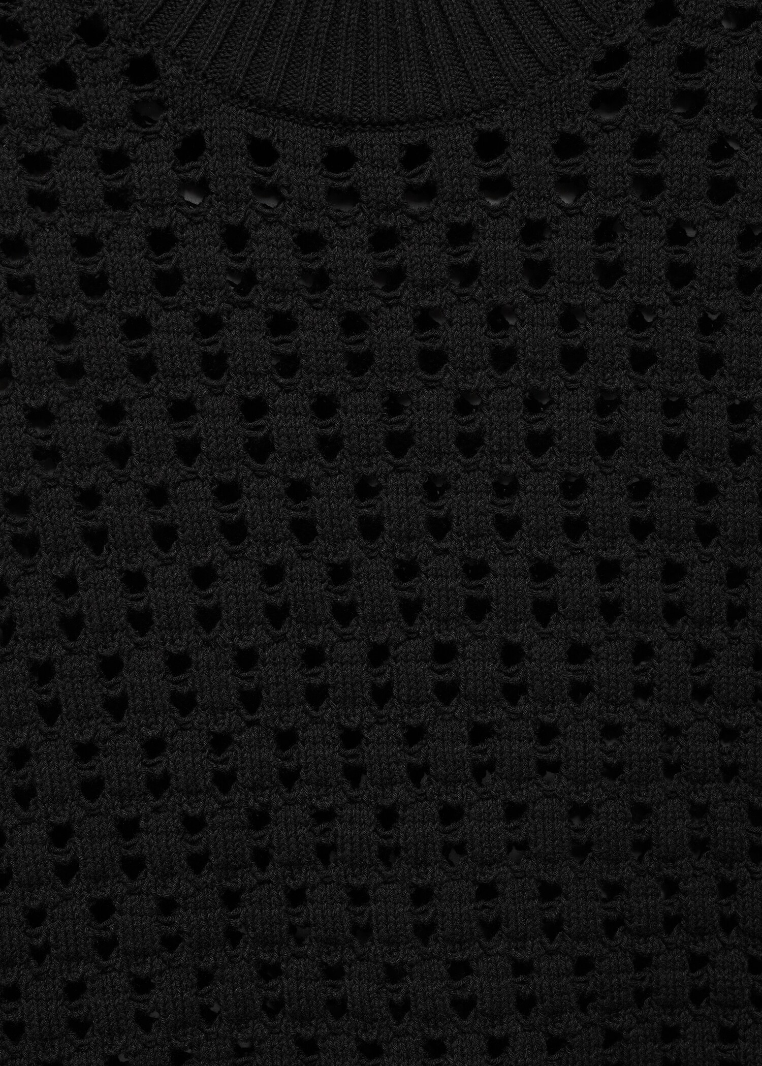 Stricktop mit Lochmusterdetails - Detail des Artikels 8