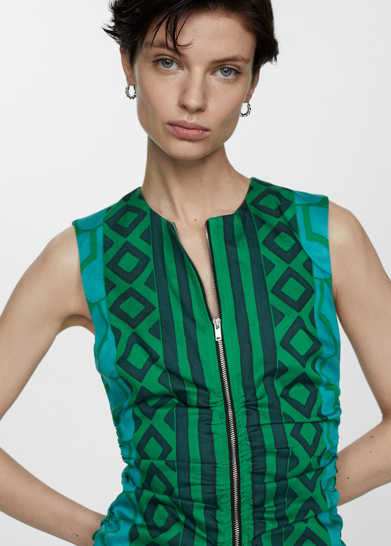 Gemustertes Kleid mit Reißverschluss - Detail des Artikels 6