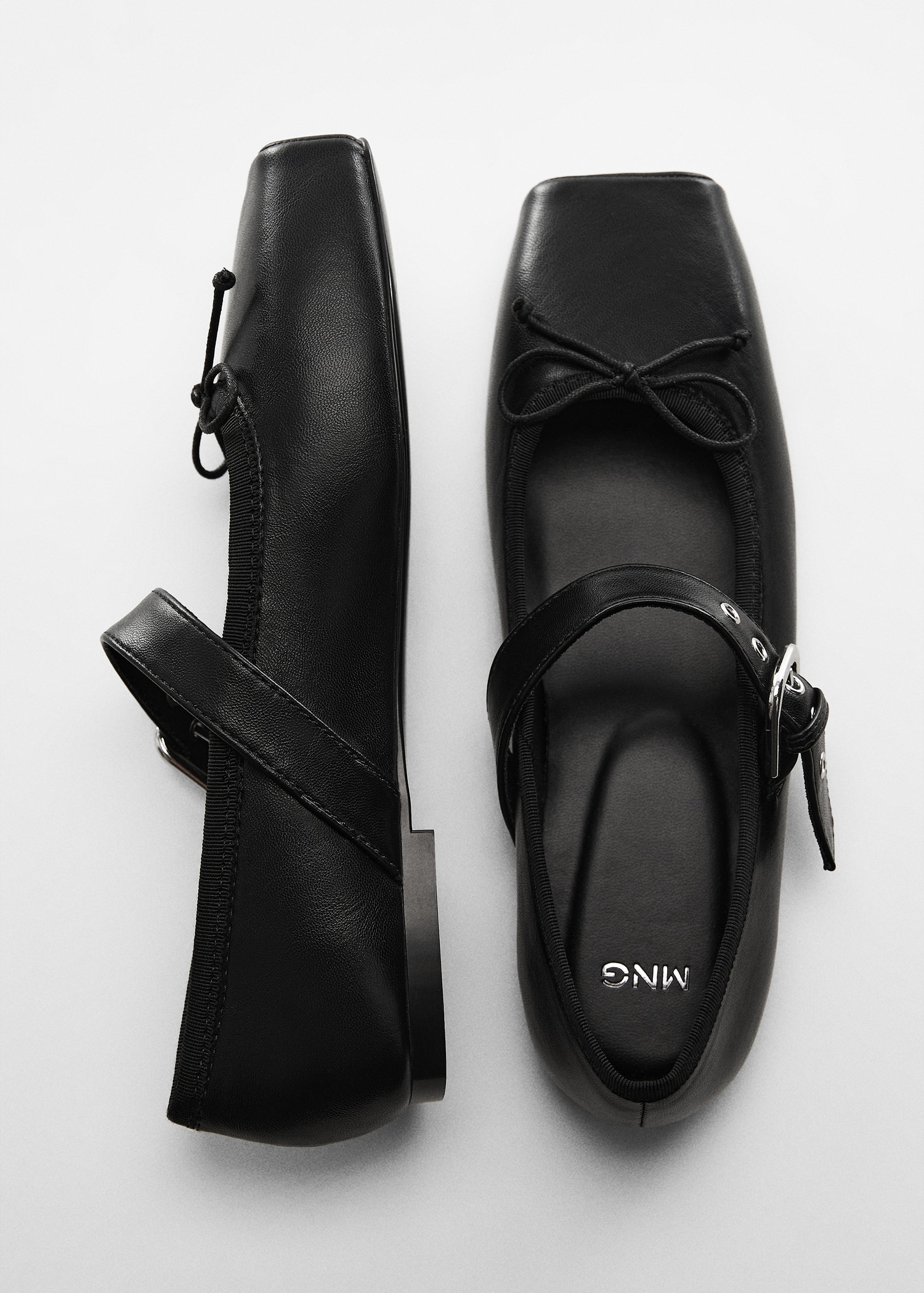 Ballerina met vierkante neus en gesp Dames MANGO OUTLET Nederland