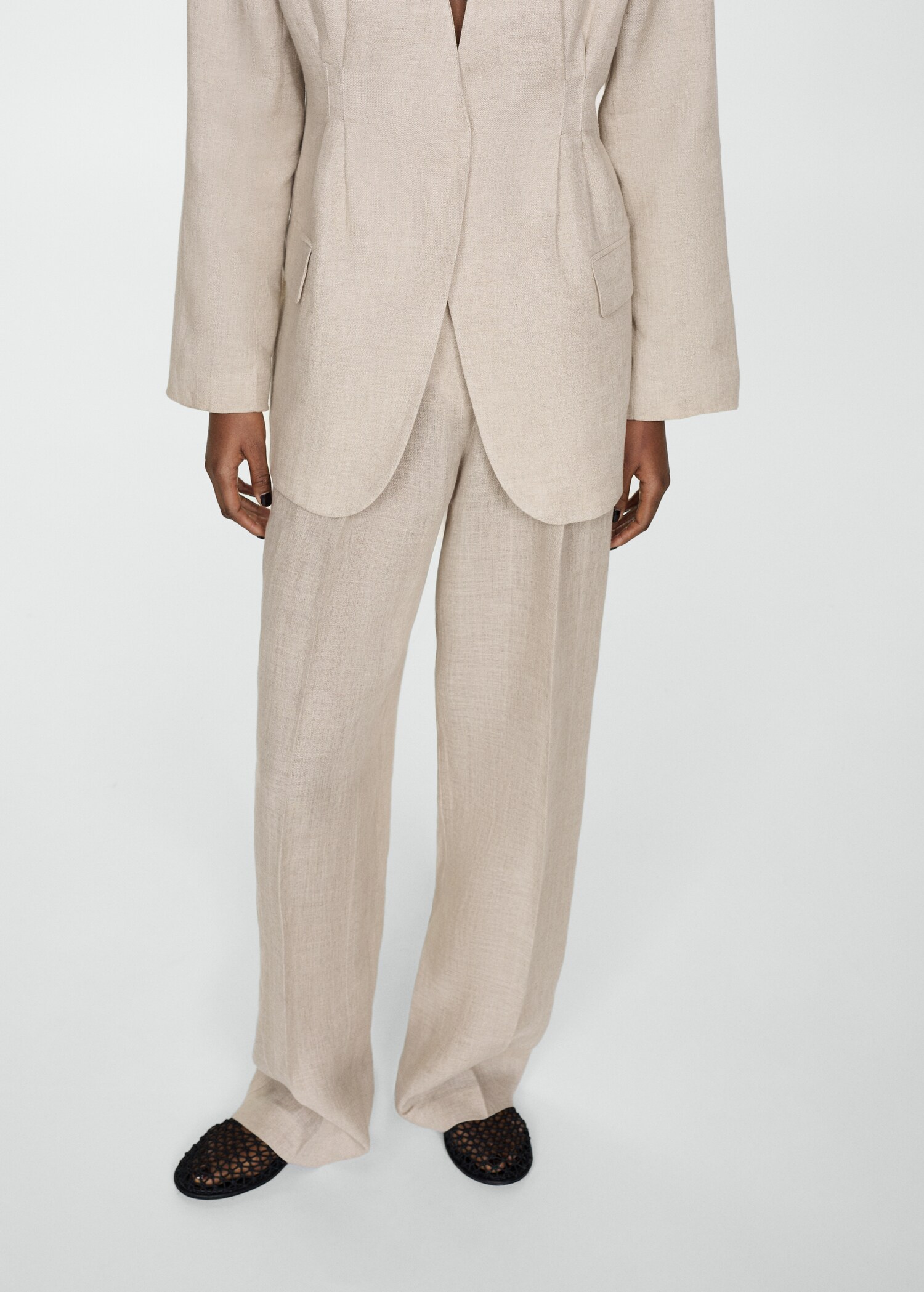Pantalón traje 100% lino - Plano medio