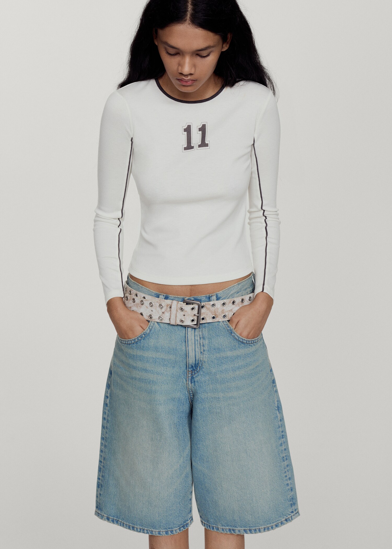 Denimbermudas oversize - Bild av mittparti
