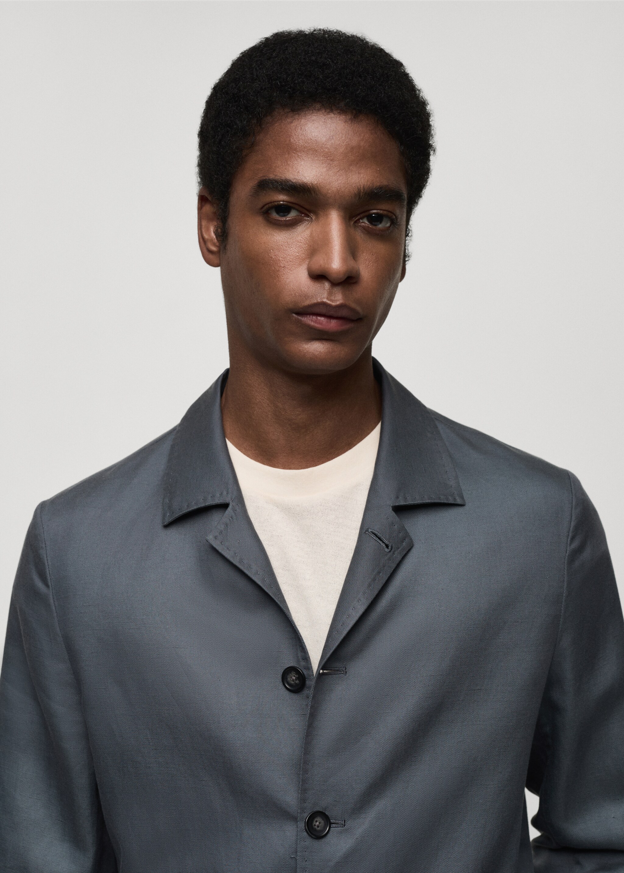 Lyocell linen overshirt with pockets - Details of the article 1