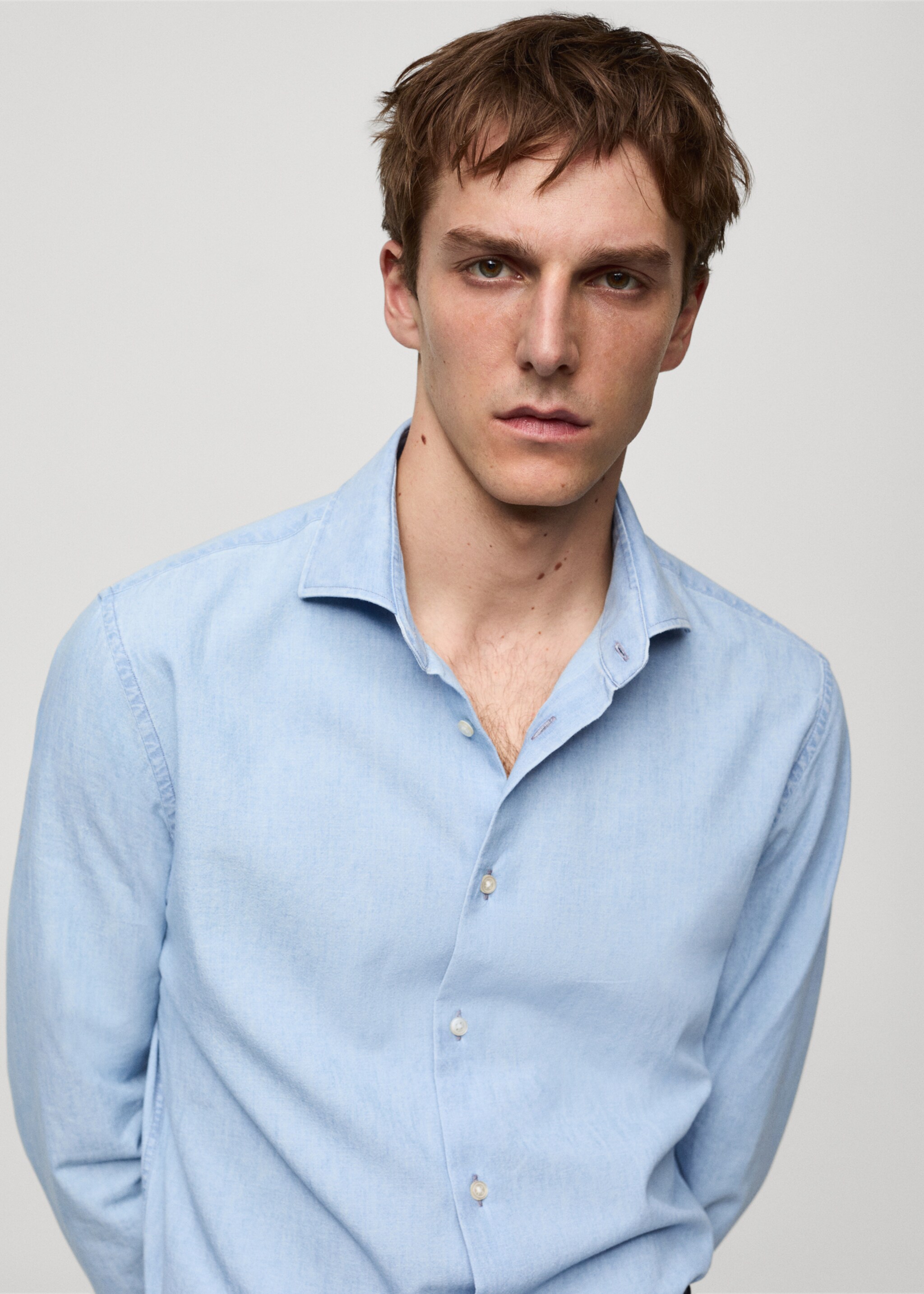 Koszula slim fit z 100% bawełny indygo - Szczegóły artykułu 1, Błękitny. Ref: 67068267-00.