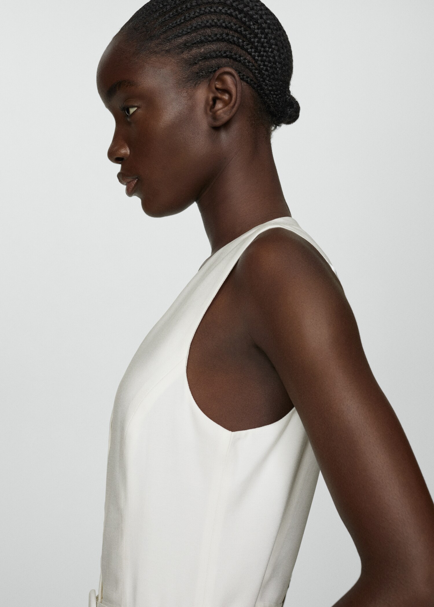Langer Jumpsuit mit Gürtel - Detail des Artikels 2