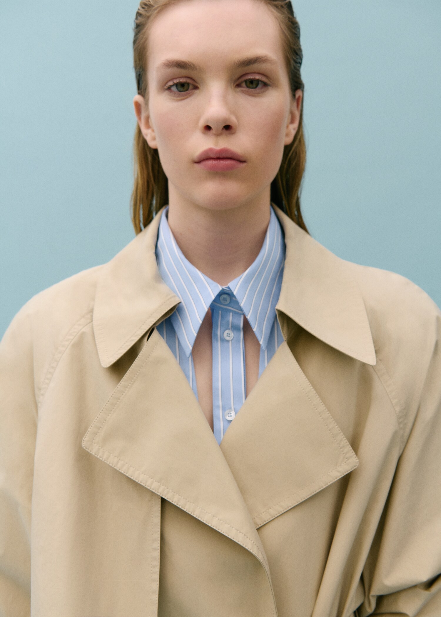 Langer Trenchcoat aus 100 % Baumwolle - Detail des Artikels 1