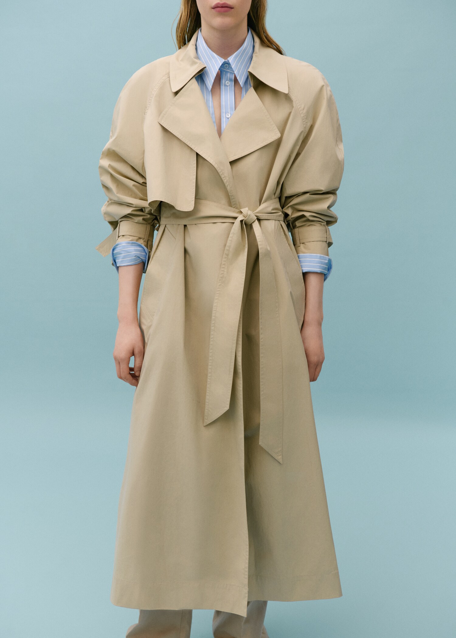 Langer Trenchcoat aus 100 % Baumwolle - Detail des Artikels 6