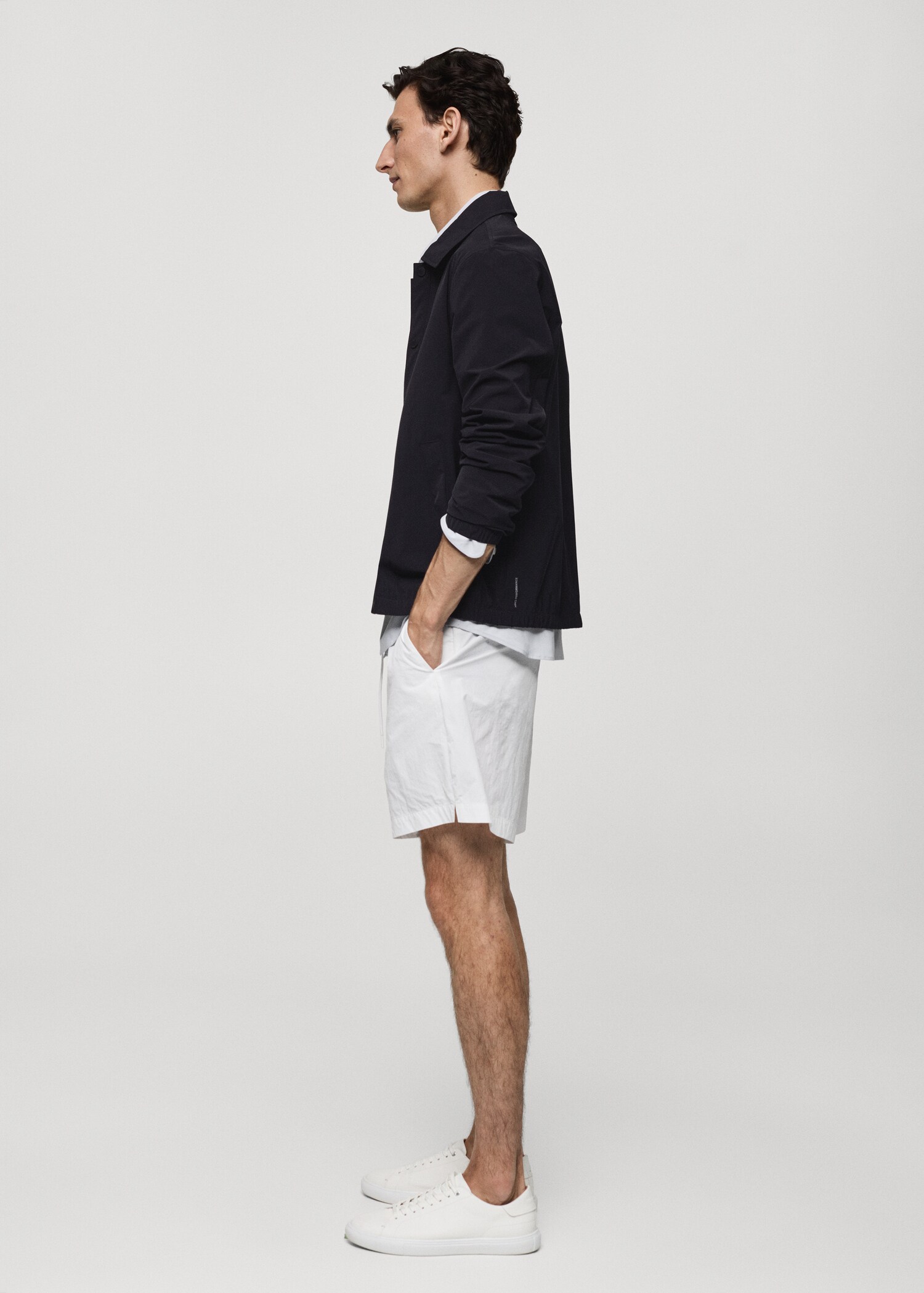 Water-repellent bermuda shorts with drawstring - Details of the article 2