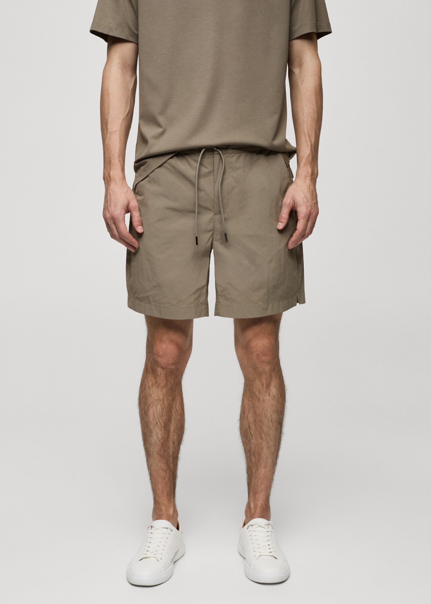 Water-repellent bermuda shorts with drawstring - Medium plane