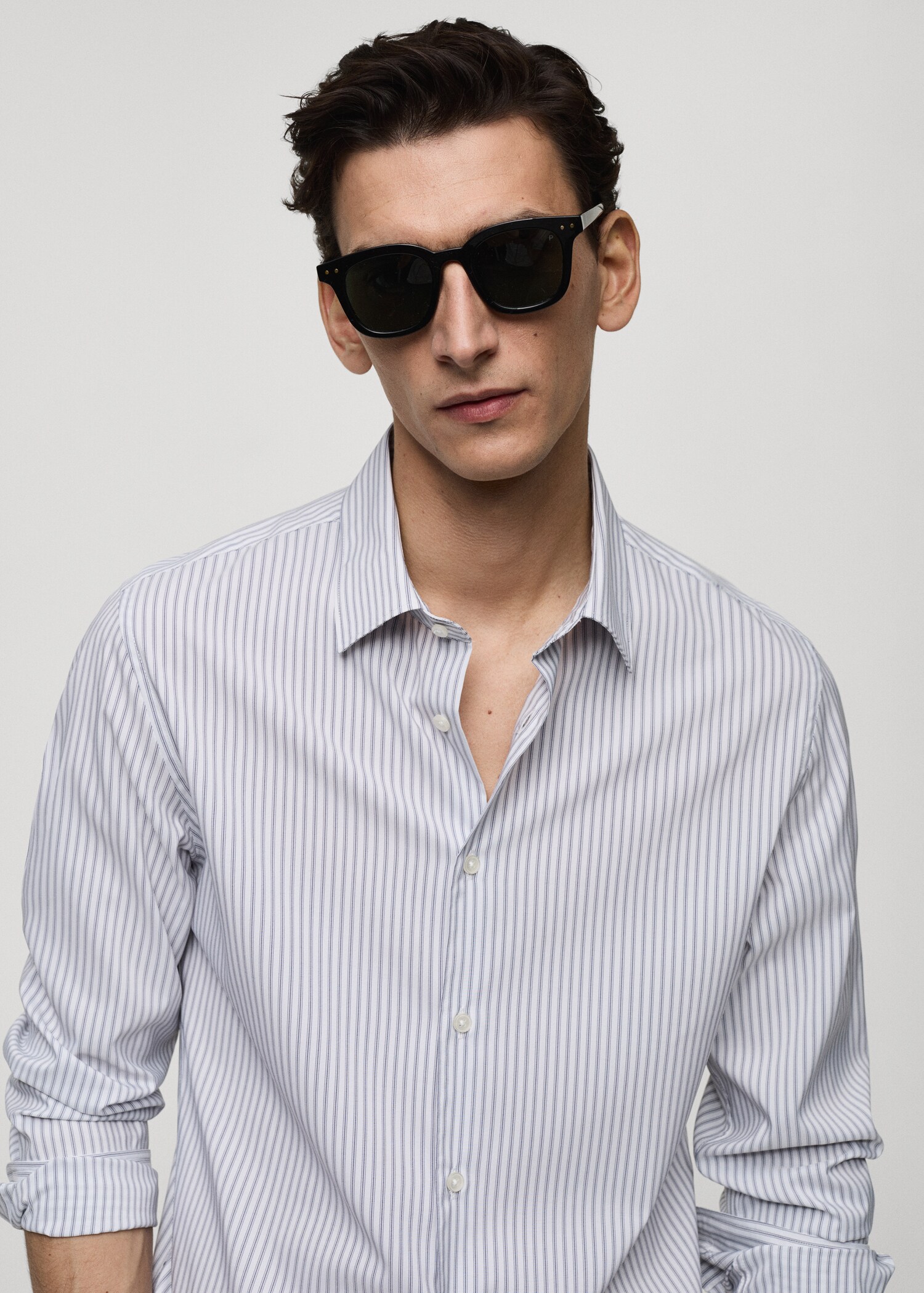Stretch-fabric slim-fit striped shirt - Details of the article 1
