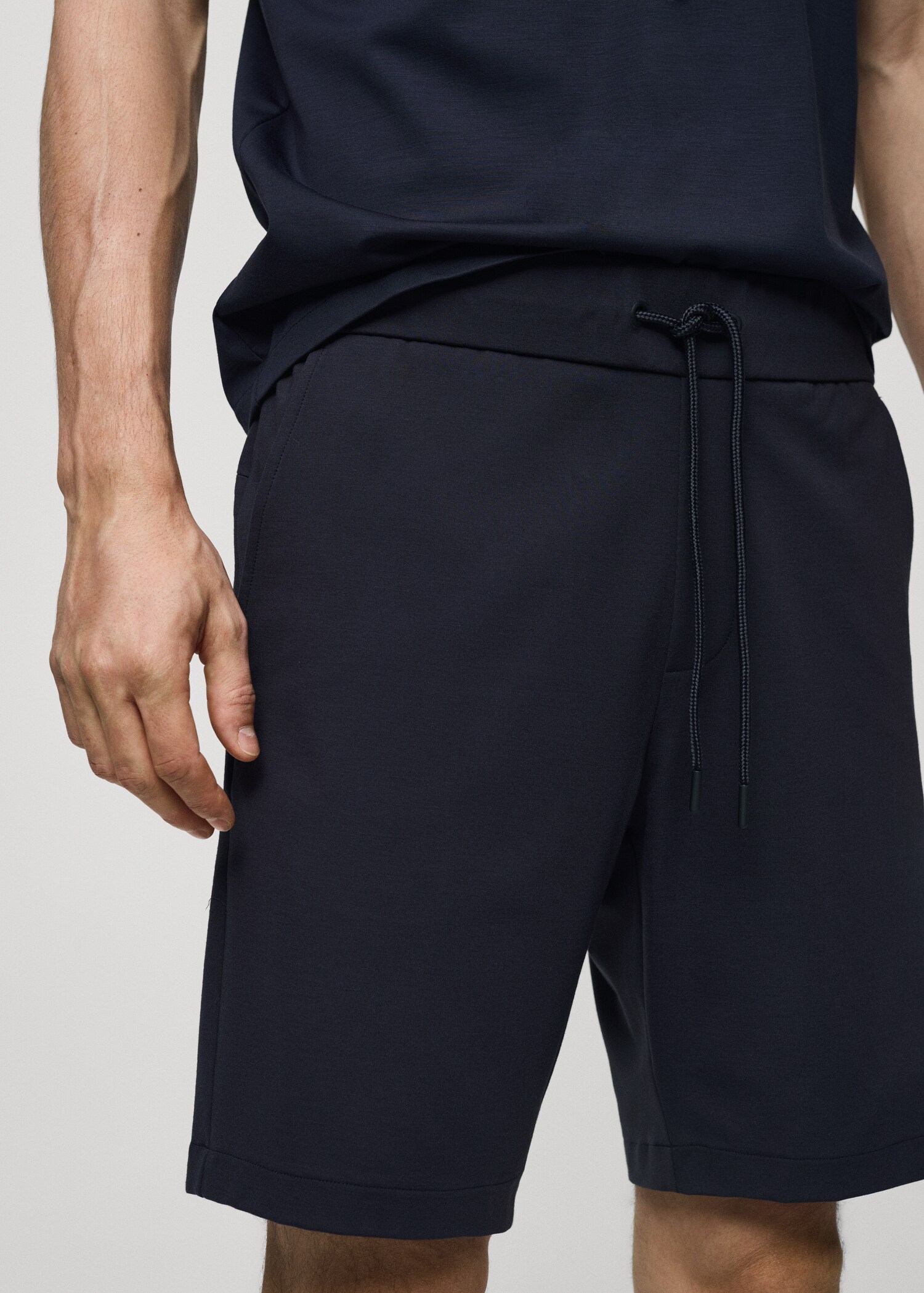 Technical fabric bermuda shorts with drawstring - Details of the article 1