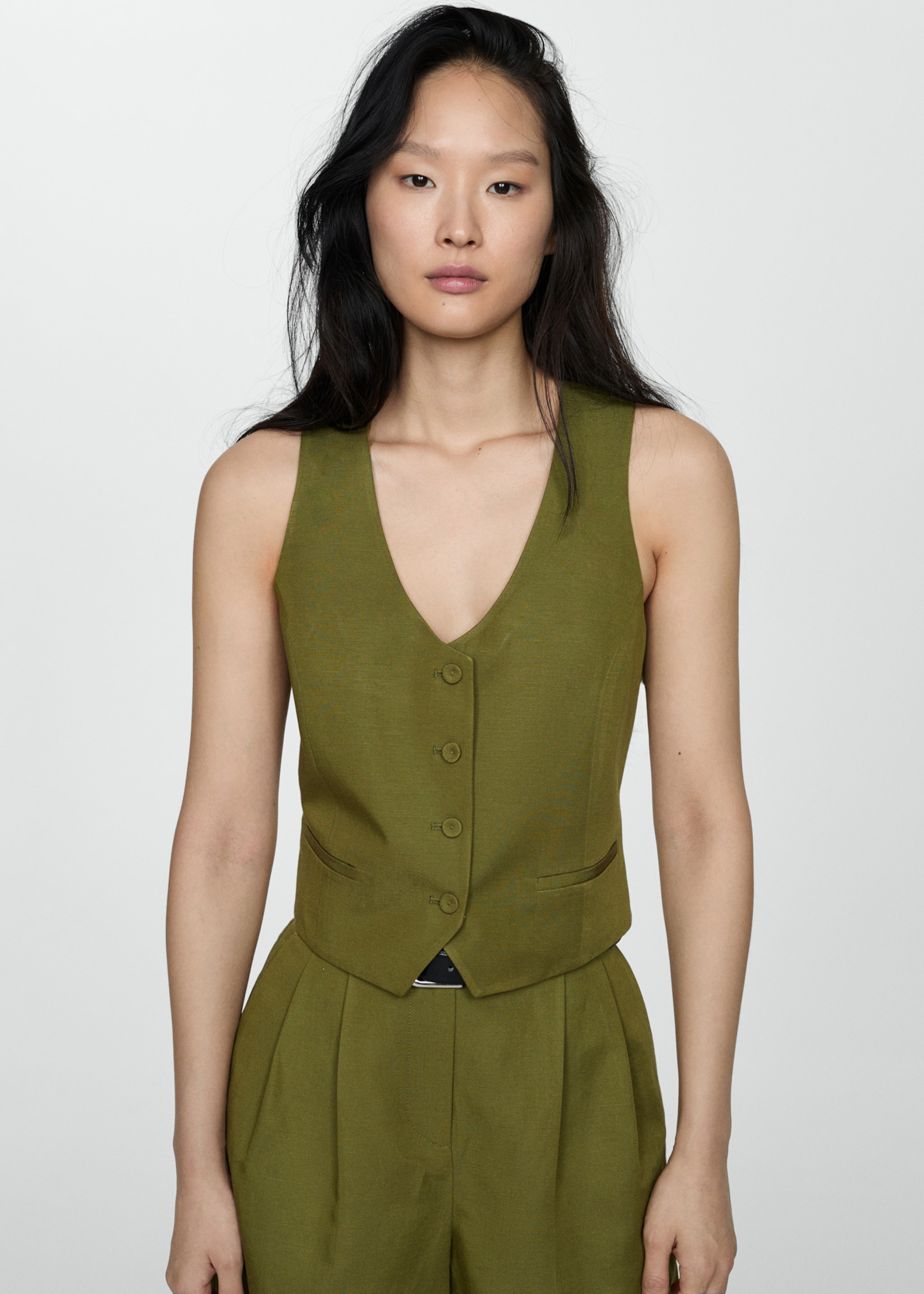 Gilet lin boutons - Plan moyen