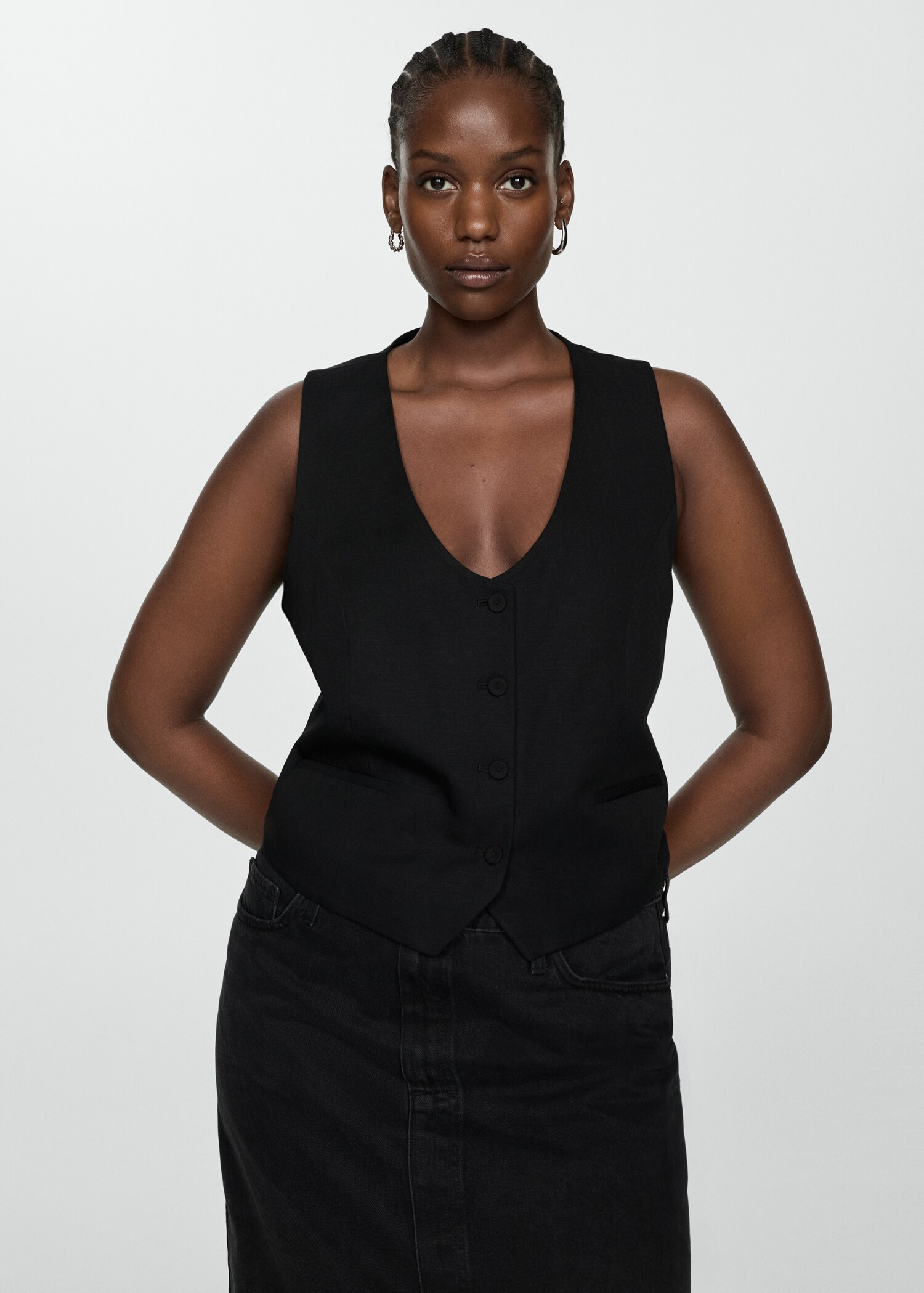 Linen waistcoat with buttons - Details of the article 5
