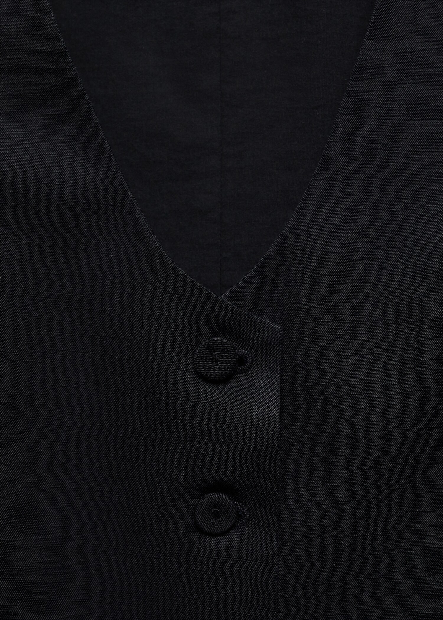 Linen waistcoat with buttons - Details of the article 8