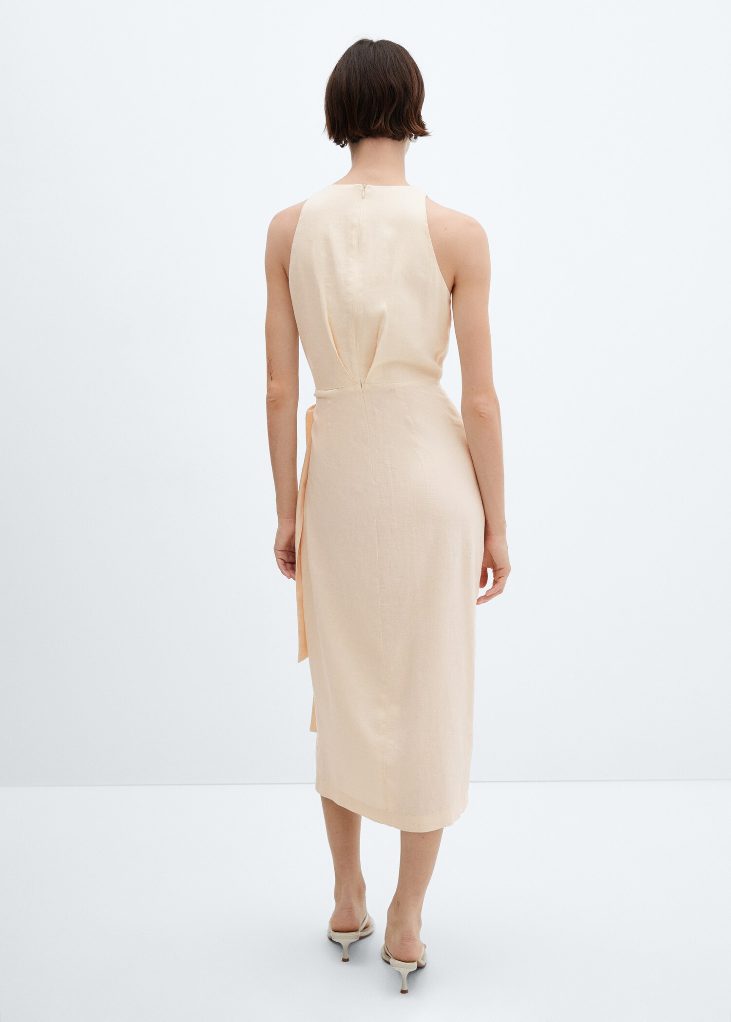 Leinenkleid mit Schleife - Rückseite des Artikels