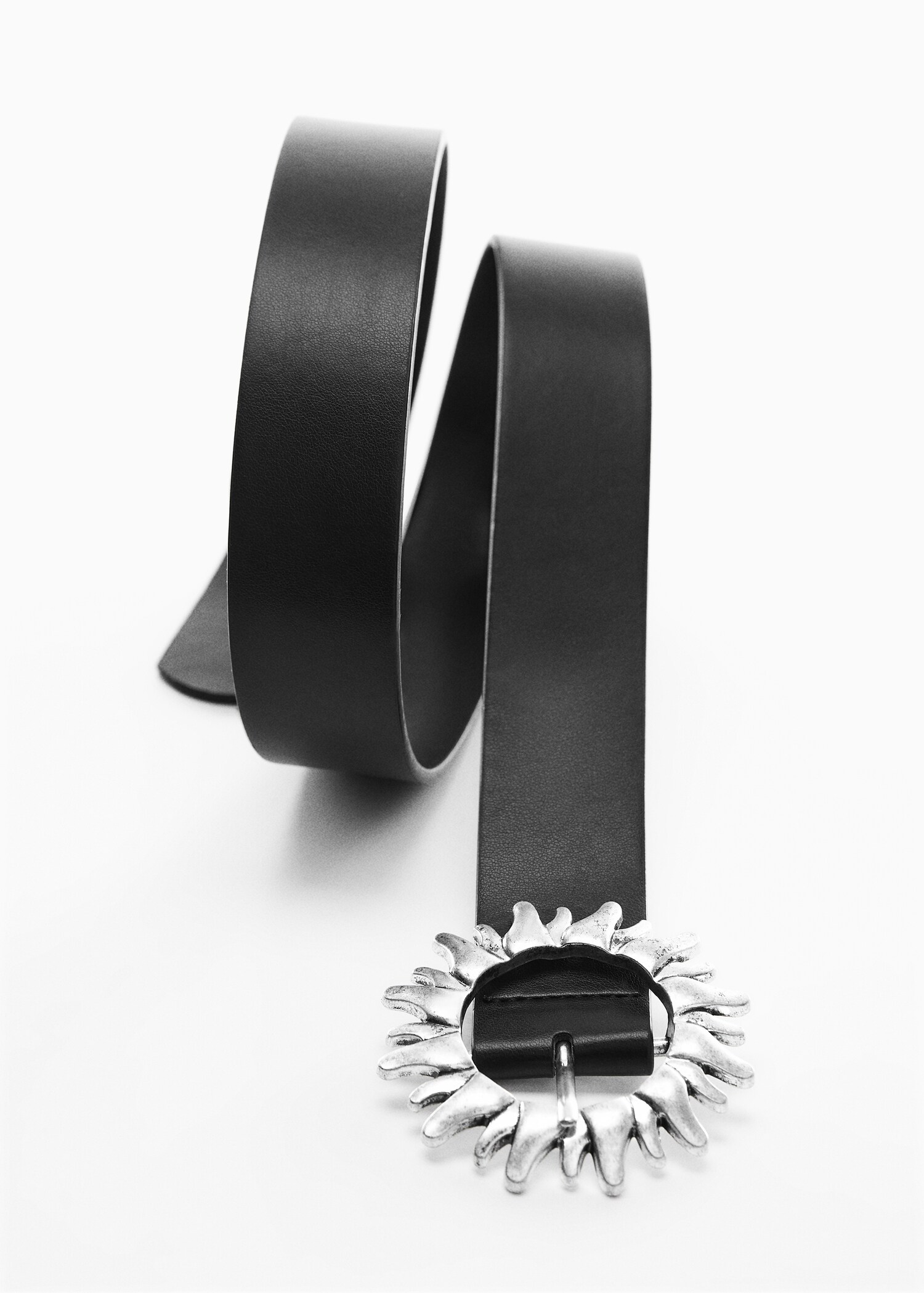 Gürtel mit Metallschnalle - Detail des Artikels 5