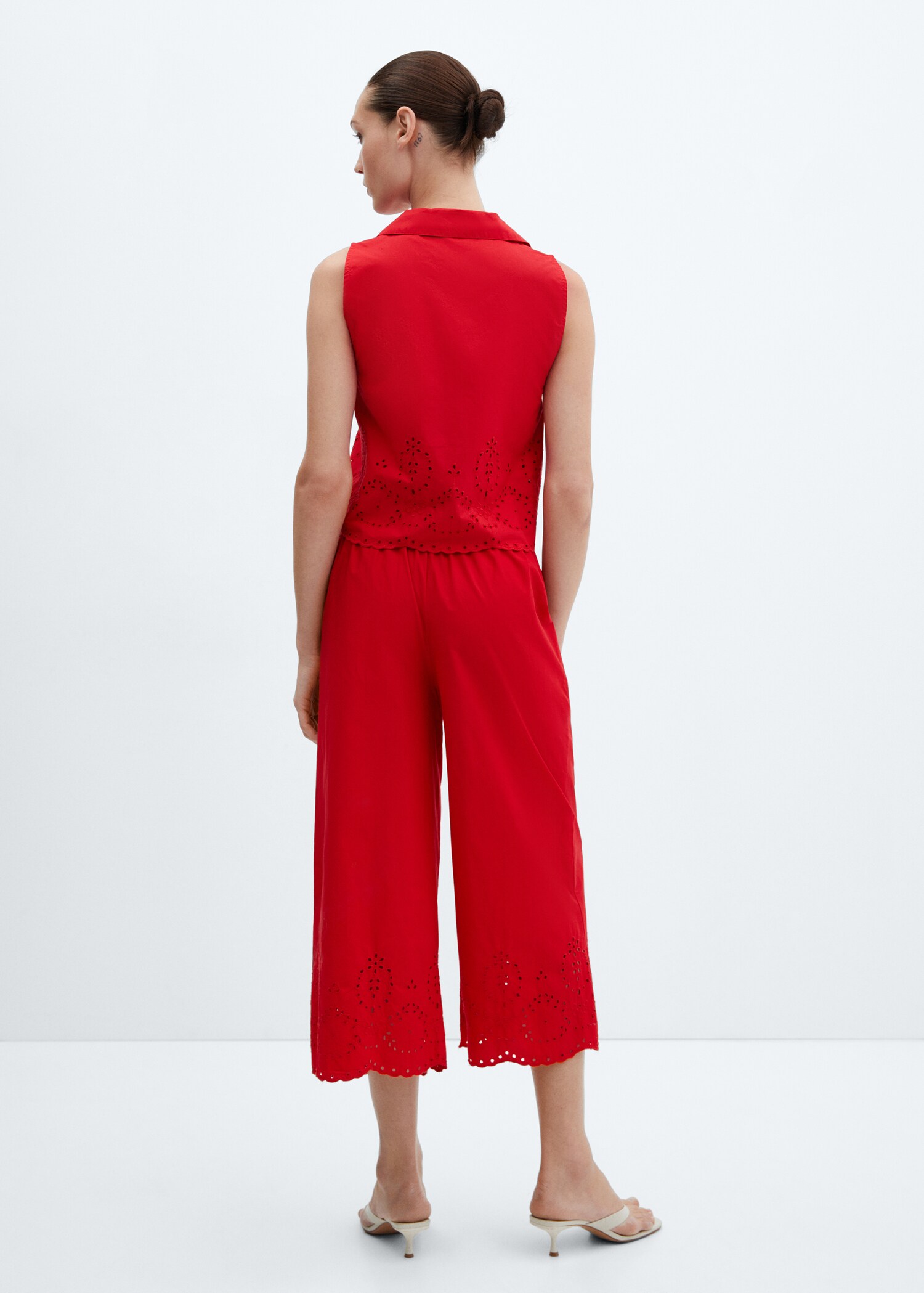 Embroidered culotte trousers - Reverse of the article