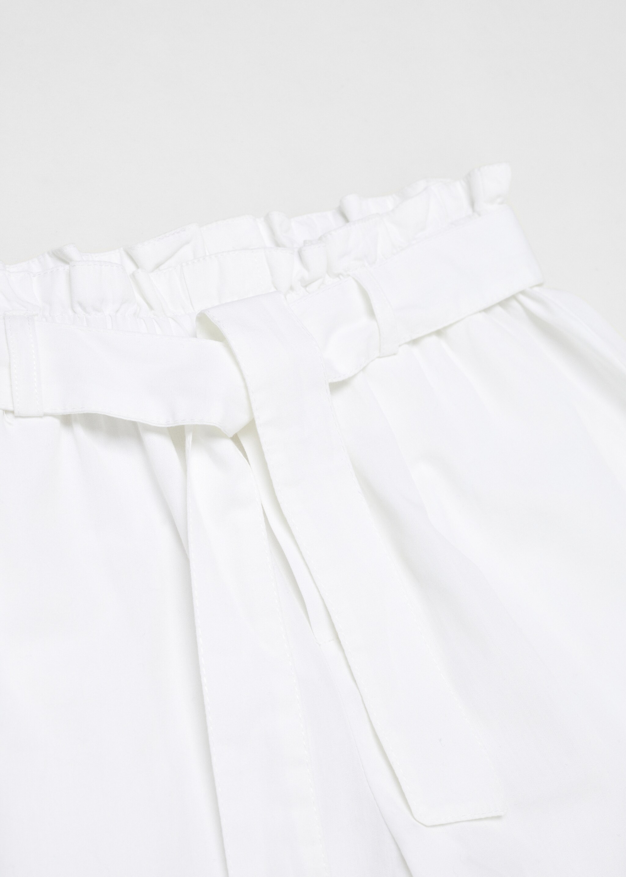 Paperbag shorts with belt - Details of the article 8