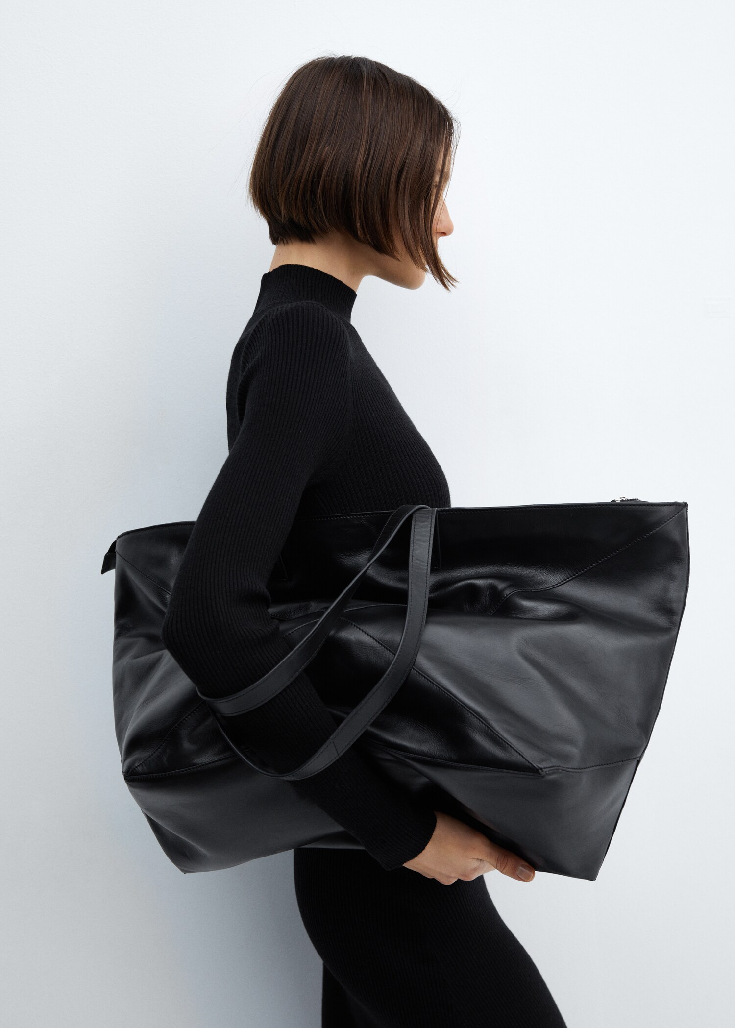 Rippkleid mit halbhohem Kragen - Detail des Artikels 4