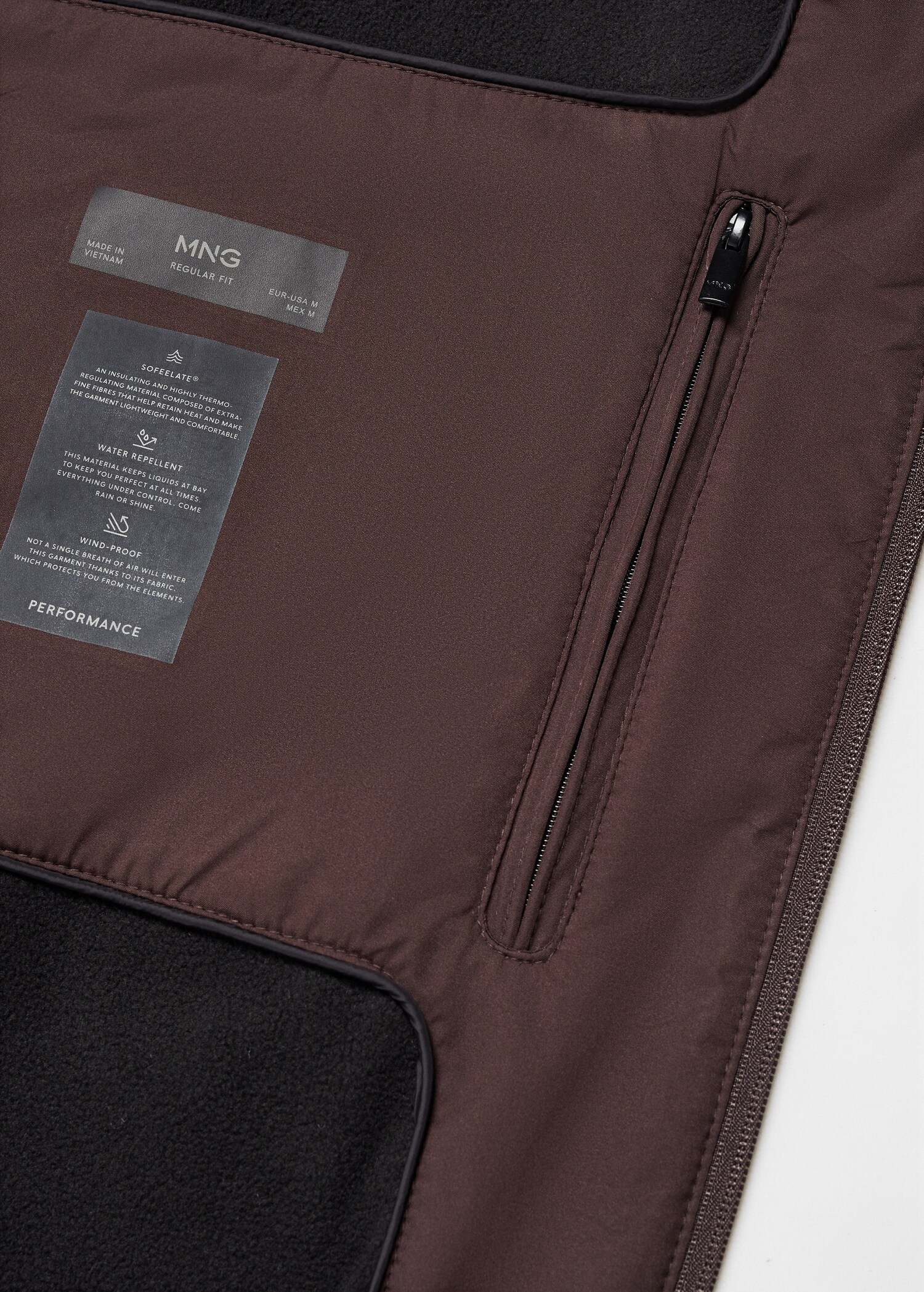 Lightweight quilted water-repellent quilted gilet - Details of the article 8