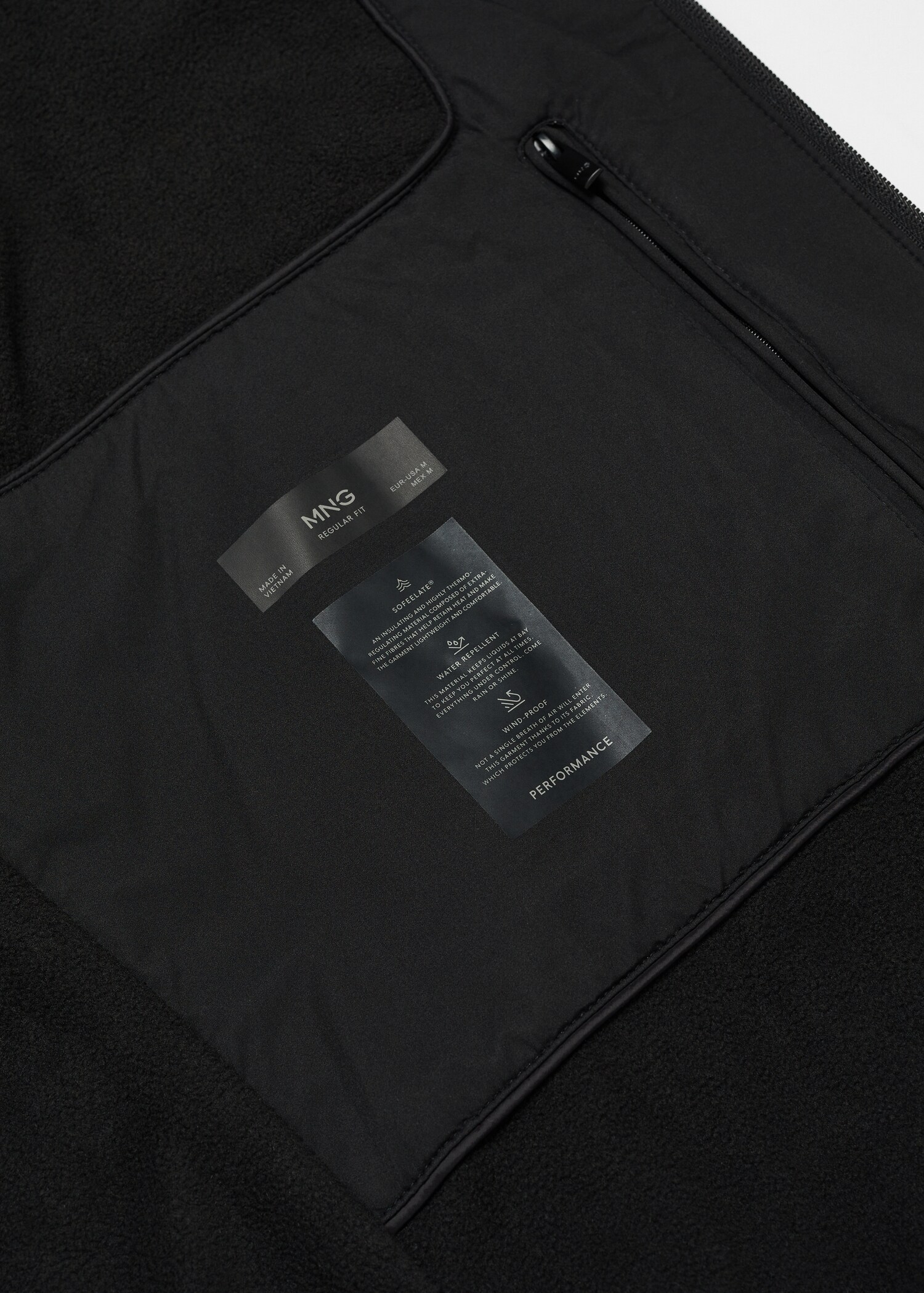 Lightweight quilted water-repellent quilted gilet - Details of the article 8