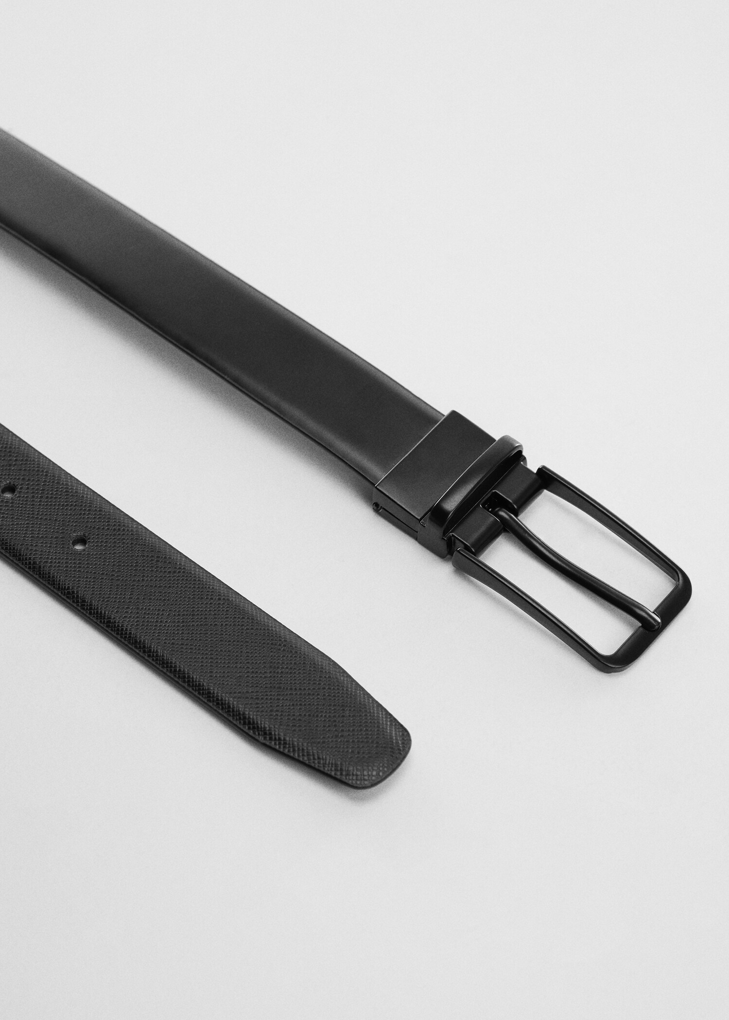 Leather reversible belt - Details of the article 0