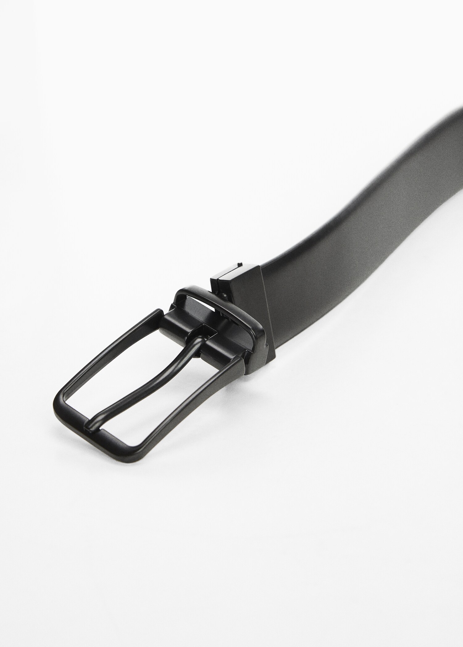 Leather reversible belt - Details of the article 2