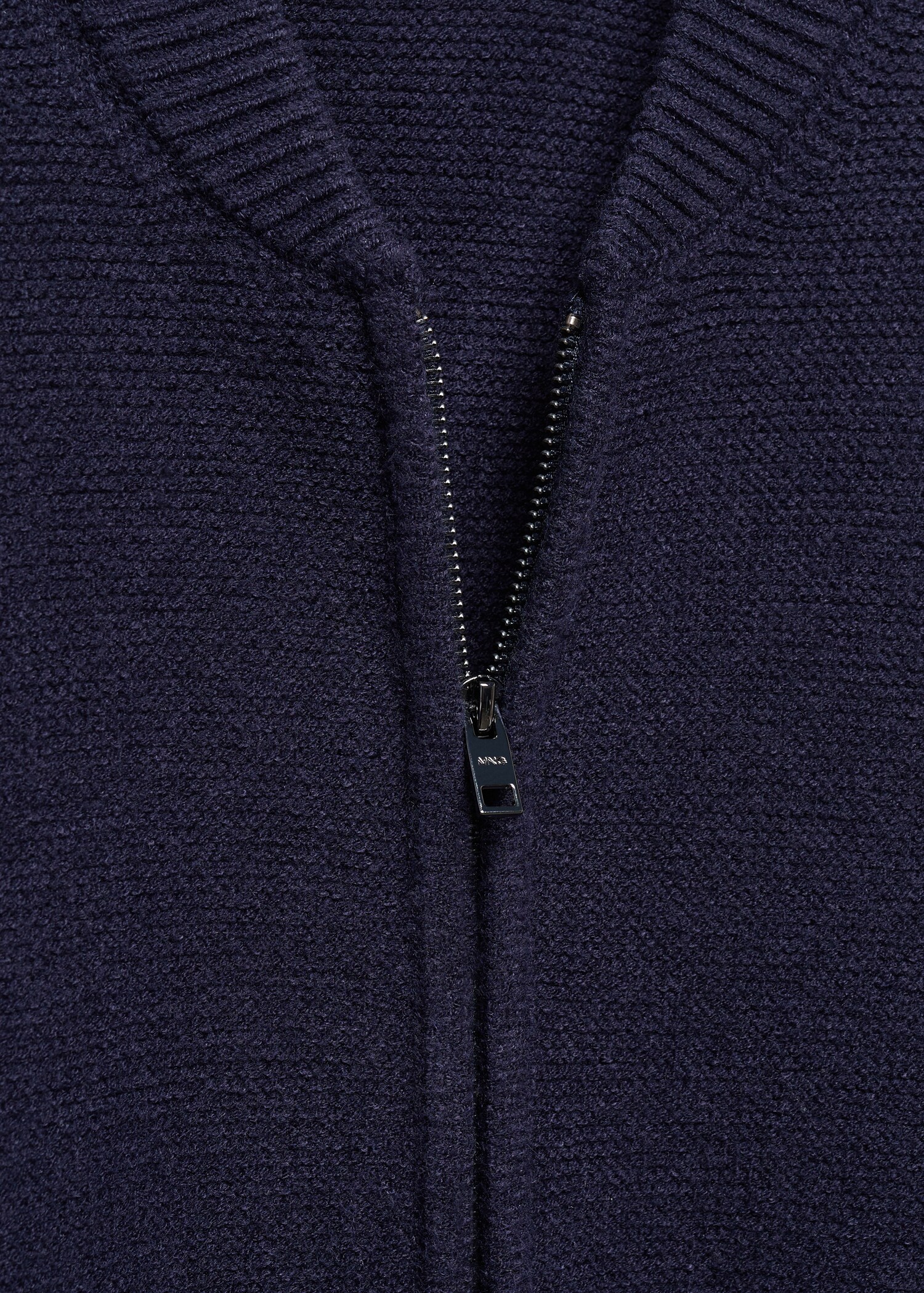 Strickjacke mit Reißverschluss - Detail des Artikels 8