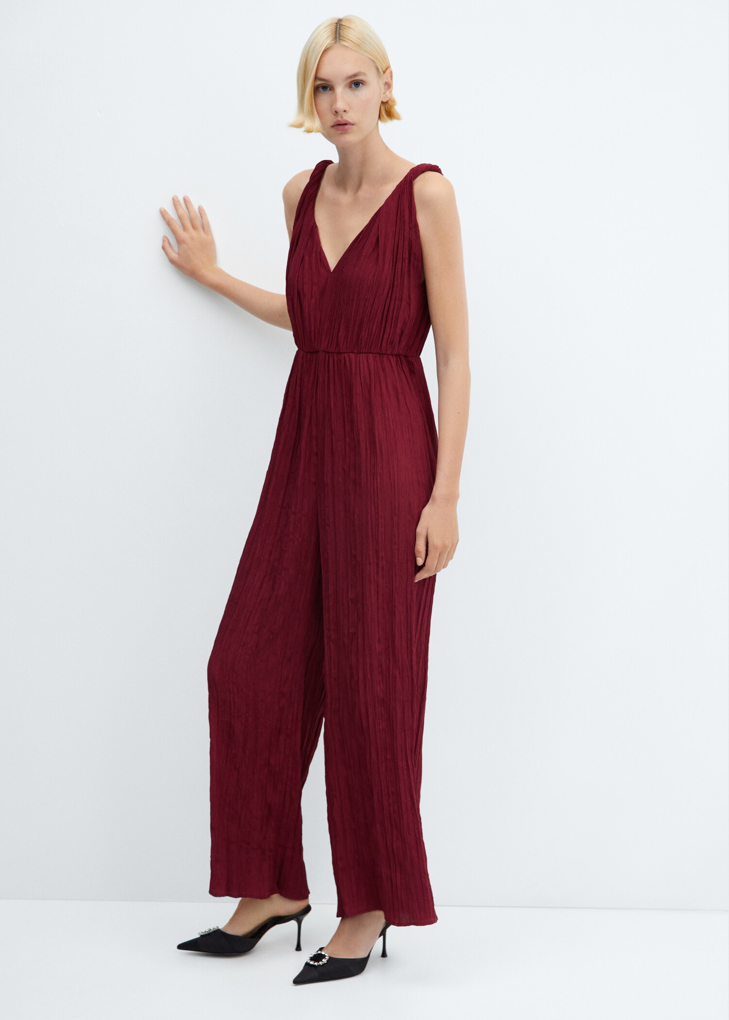 Long strap jumpsuit - Details of the article 2