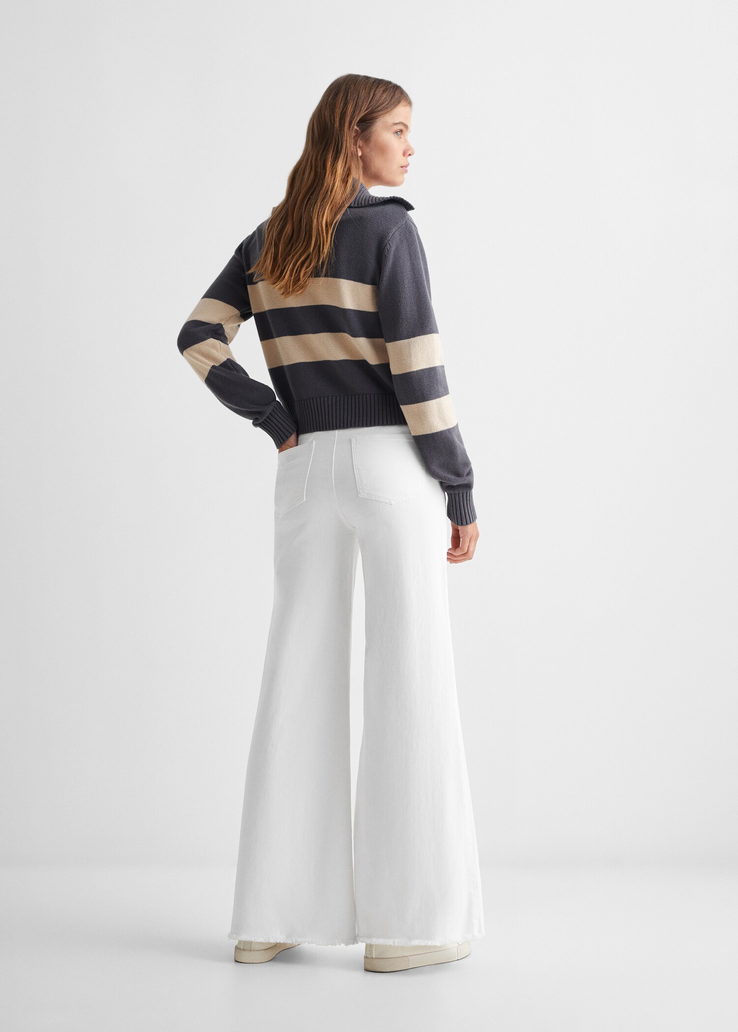 Wideleg mid-rise jeans - Reverse of the article