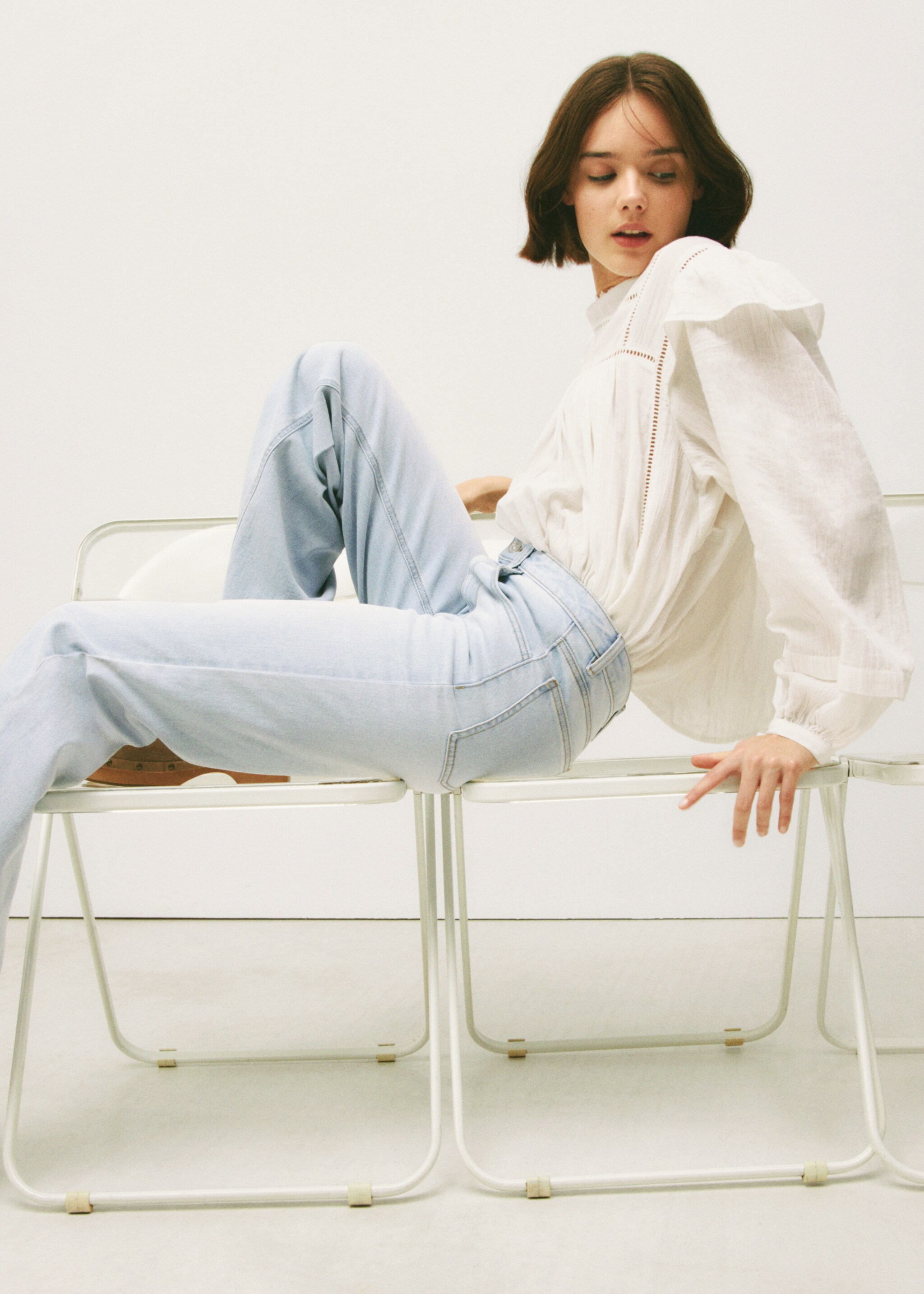 Mid-rise wideleg jeans - Detail van het artikel 5, Lichtblauw. Ref: 67070670-00.