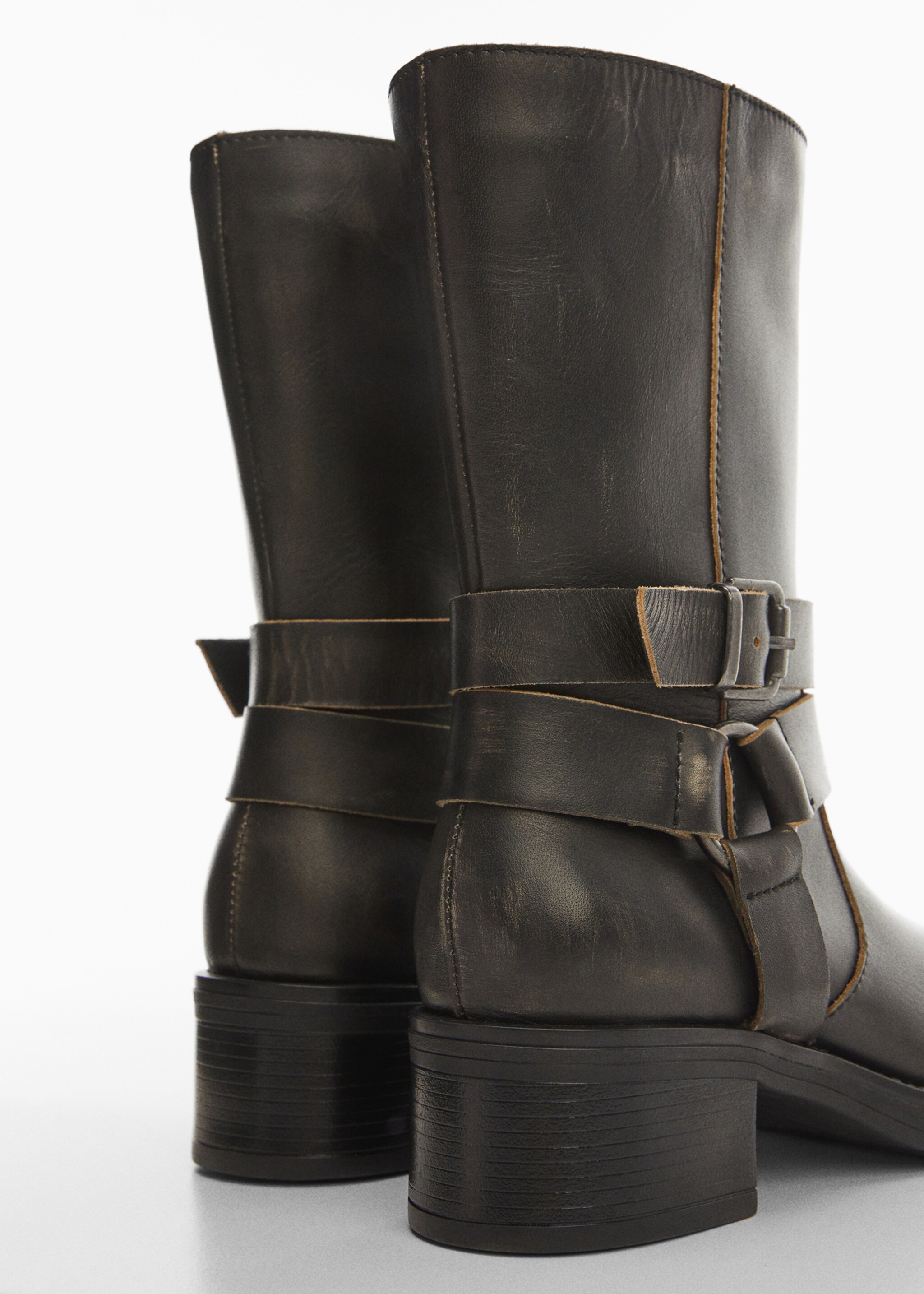 Botas piel hebilla - Detalle del artículo 1, Verde oscuro. Ref: 67070683-00.