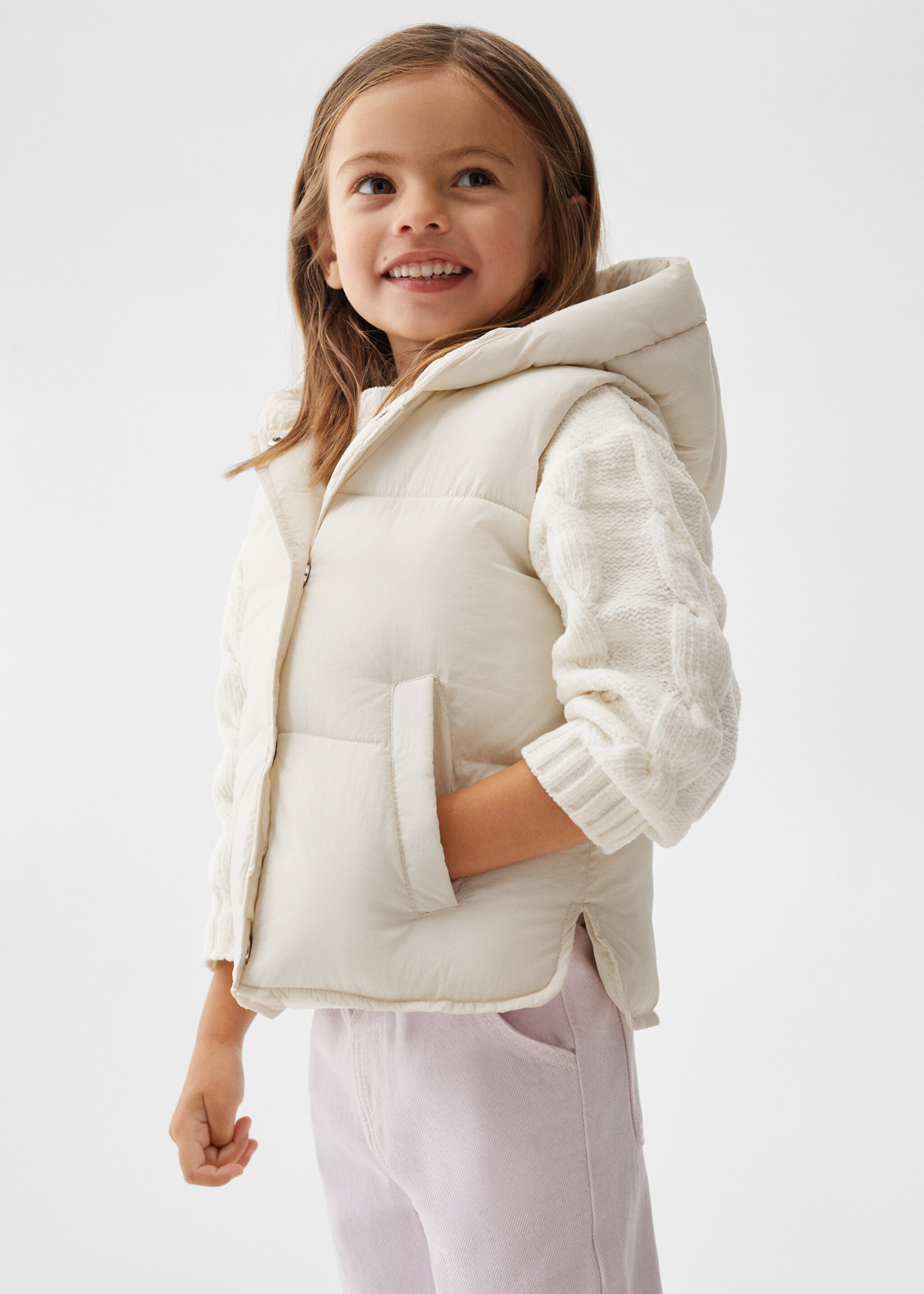 Gilet imbottito cappuccio - Piano medio