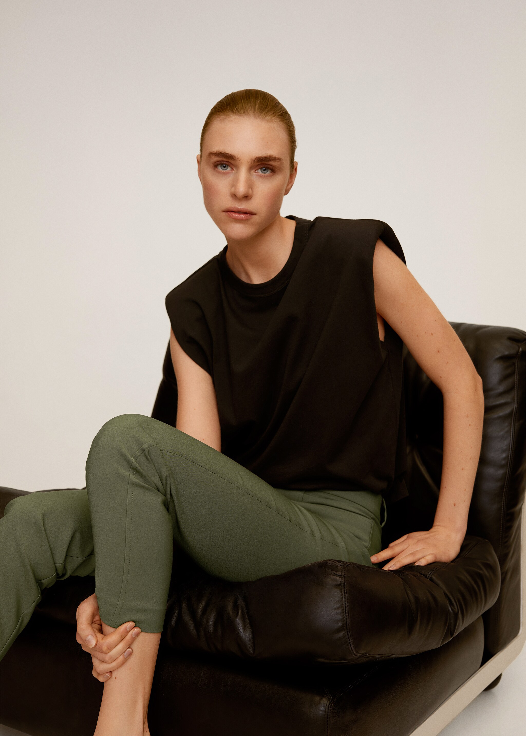 Cotton crop trousers - Details of the article 2