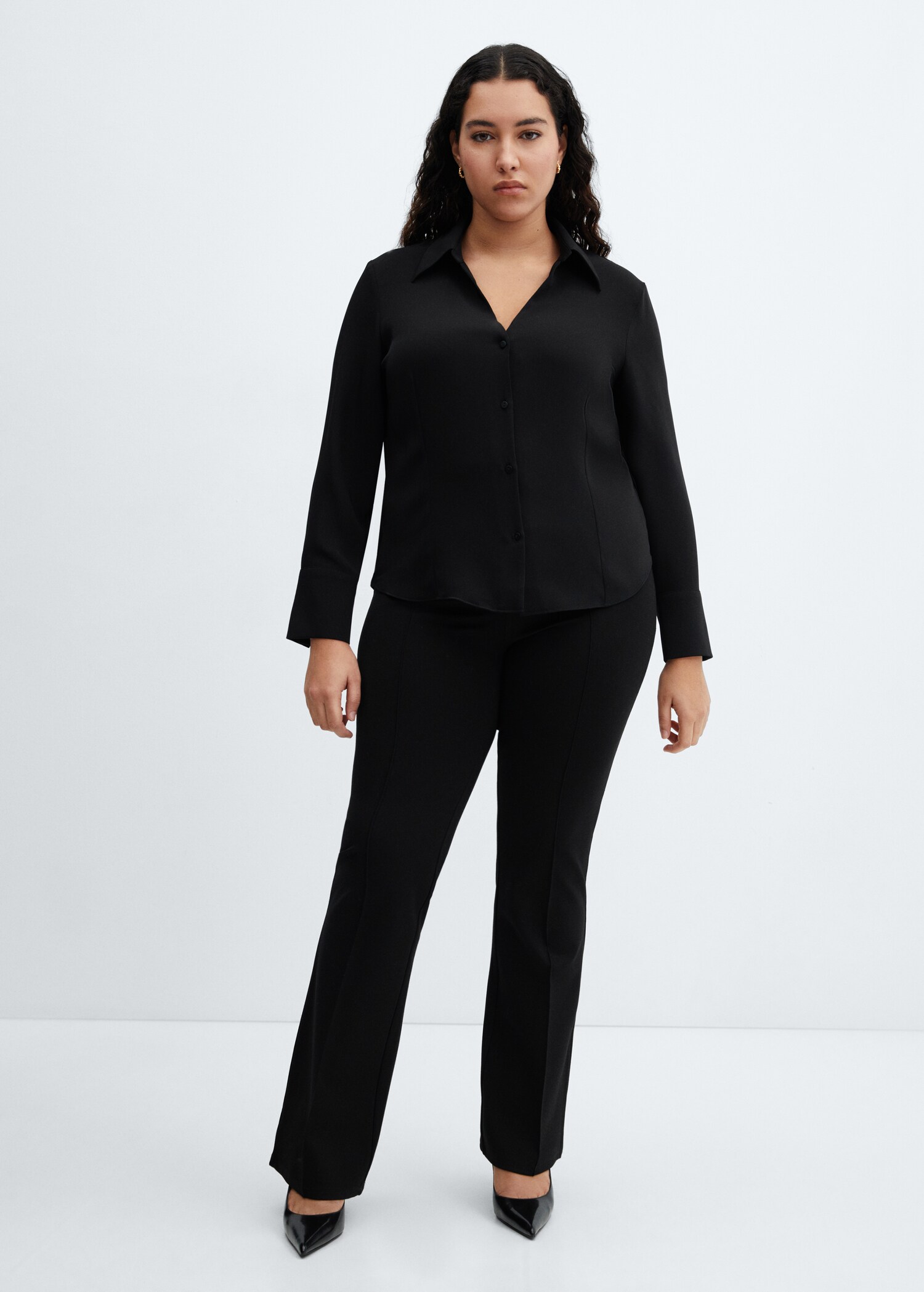 Flowy shirt with seam detail - Details of the article 3