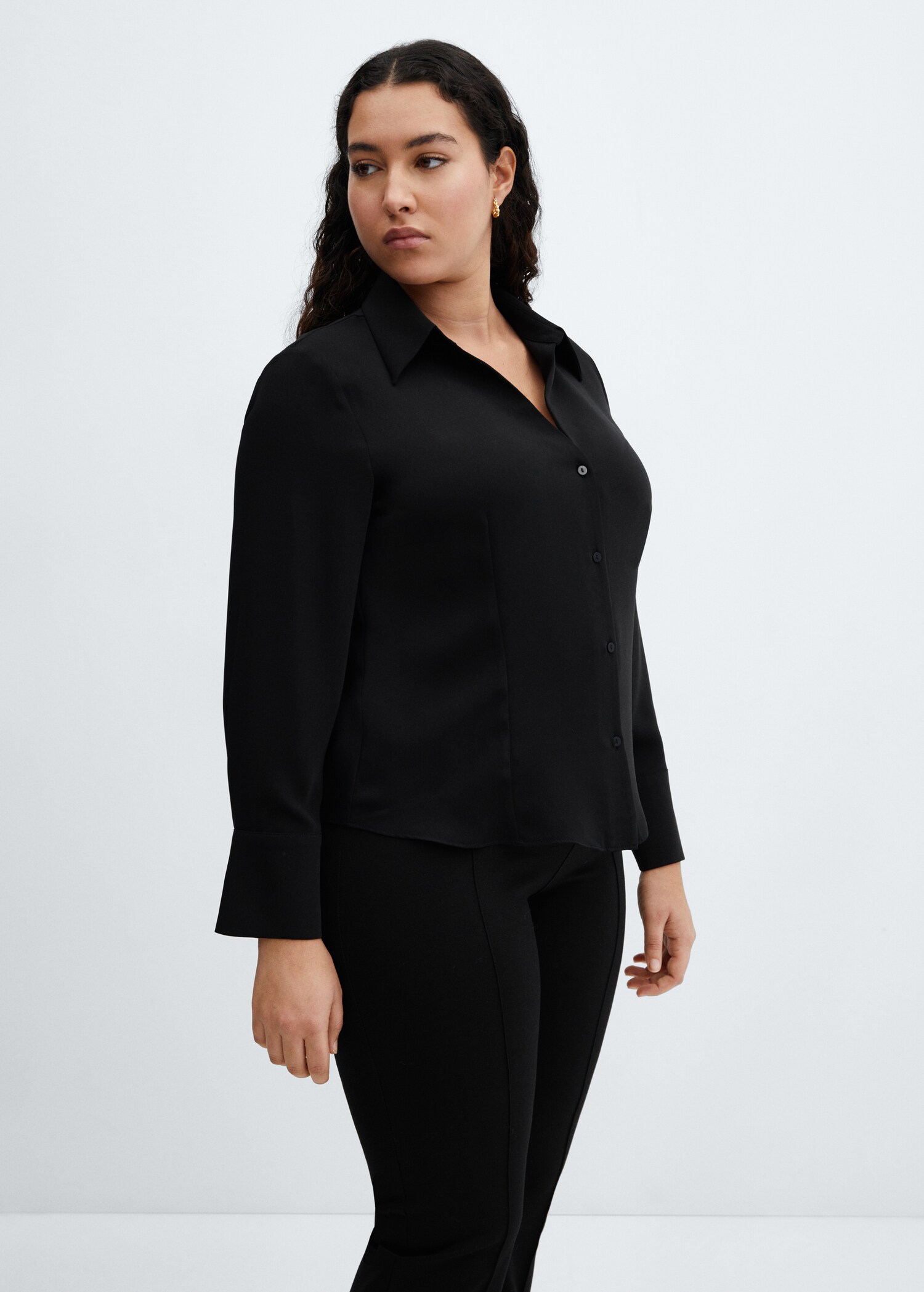 Flowy shirt with seam detail - Details of the article 5