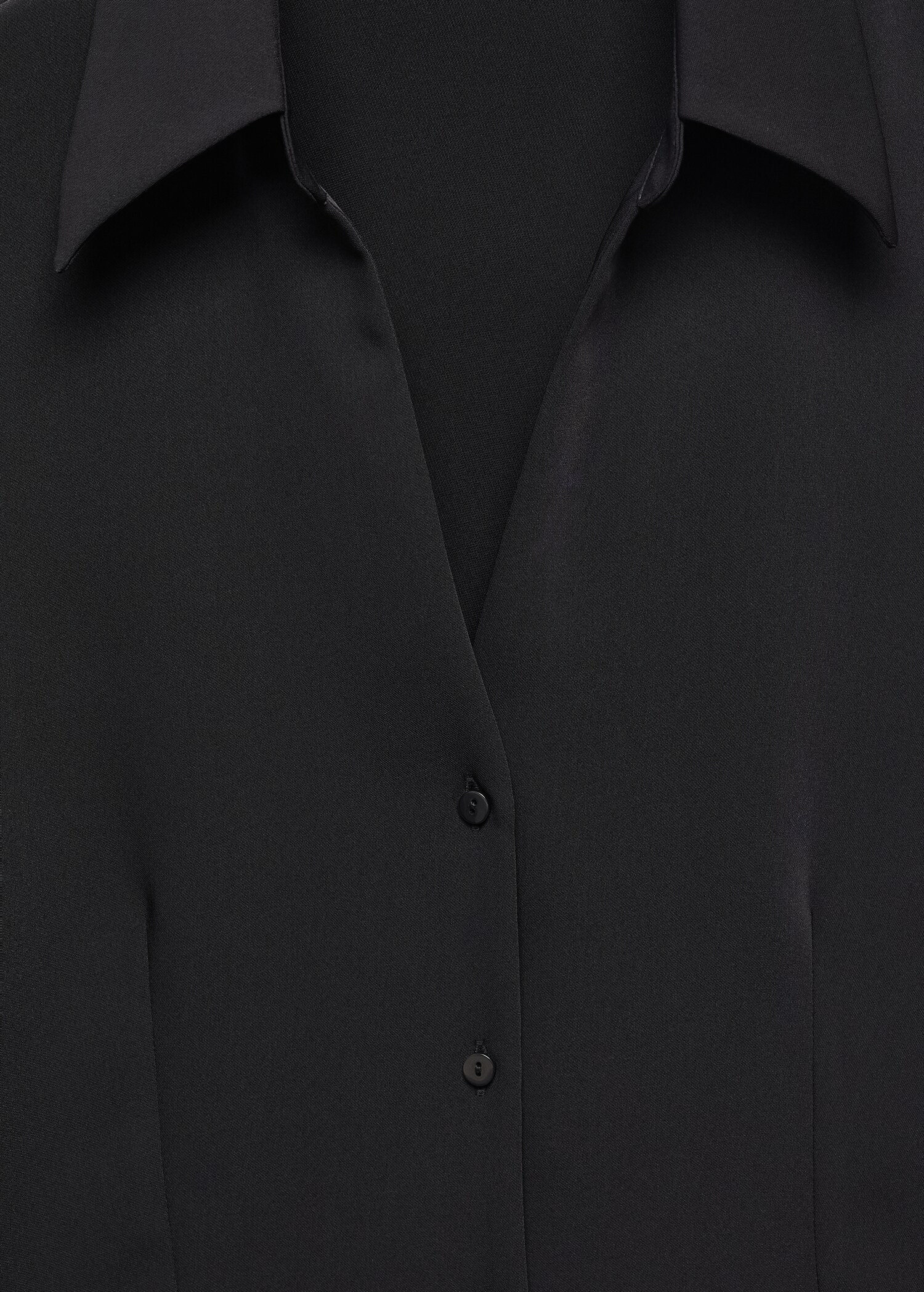 Flowy shirt with seam detail - Details of the article 8
