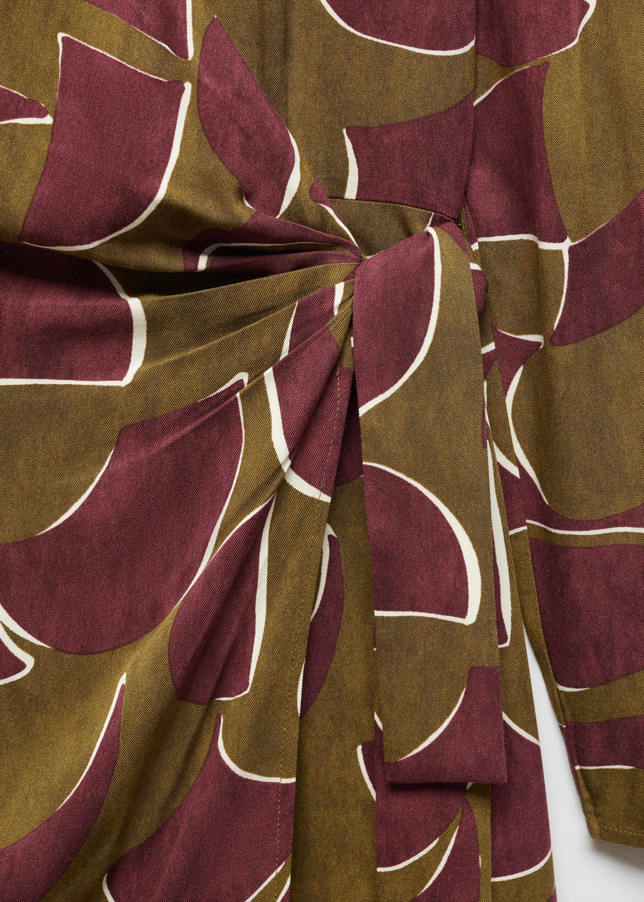Knotted wrap dress - Details of the article 8, Burgundy. Ref: 67074031-00.