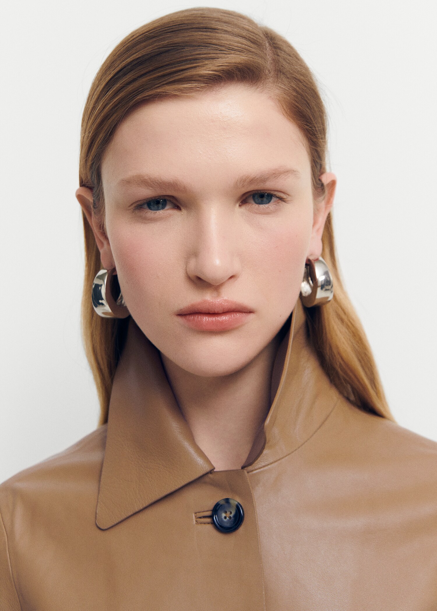 100% leather jacket with buttons - Details of the article 1