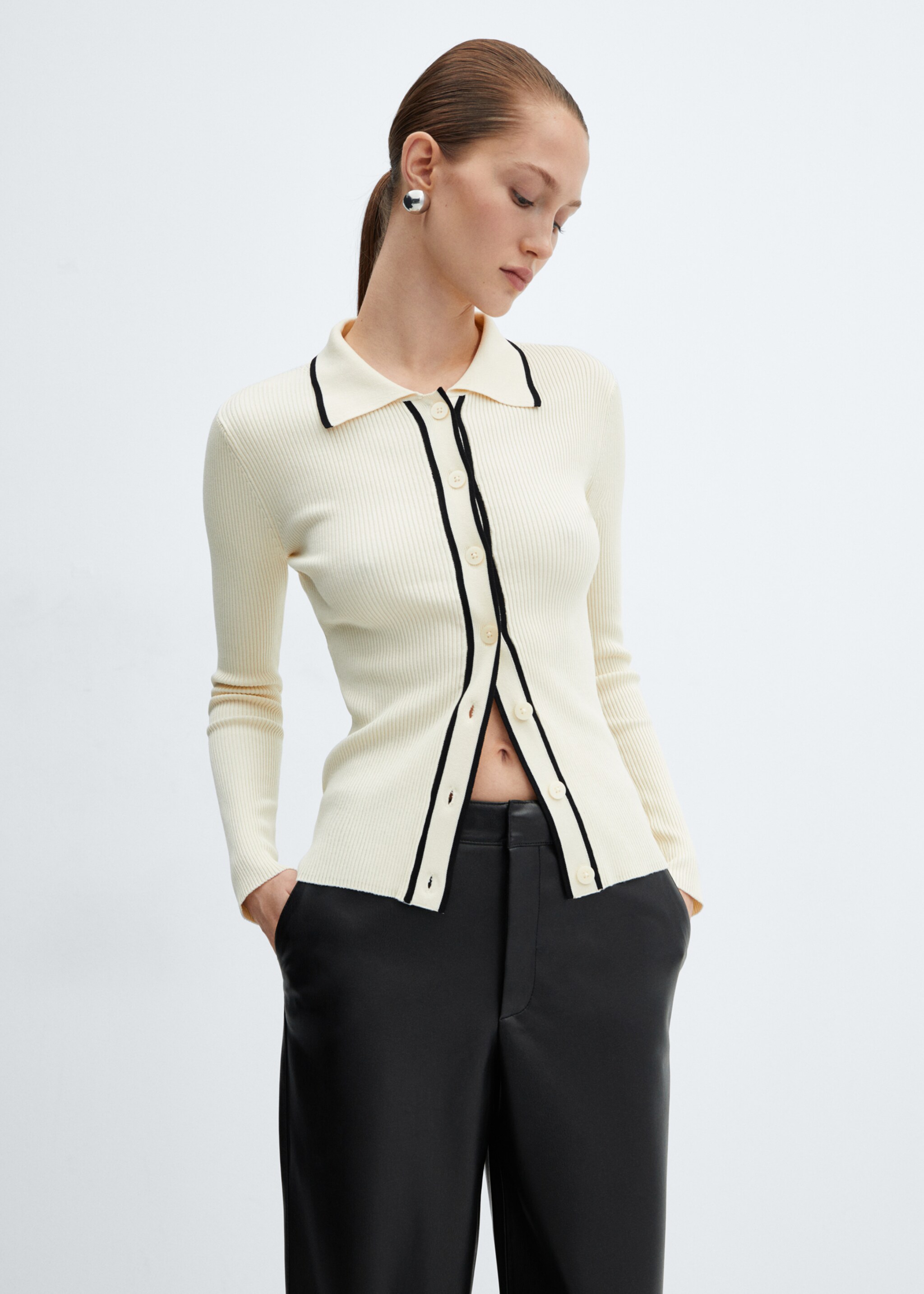 High-waist broek met leereffect - Detail van het artikel 1